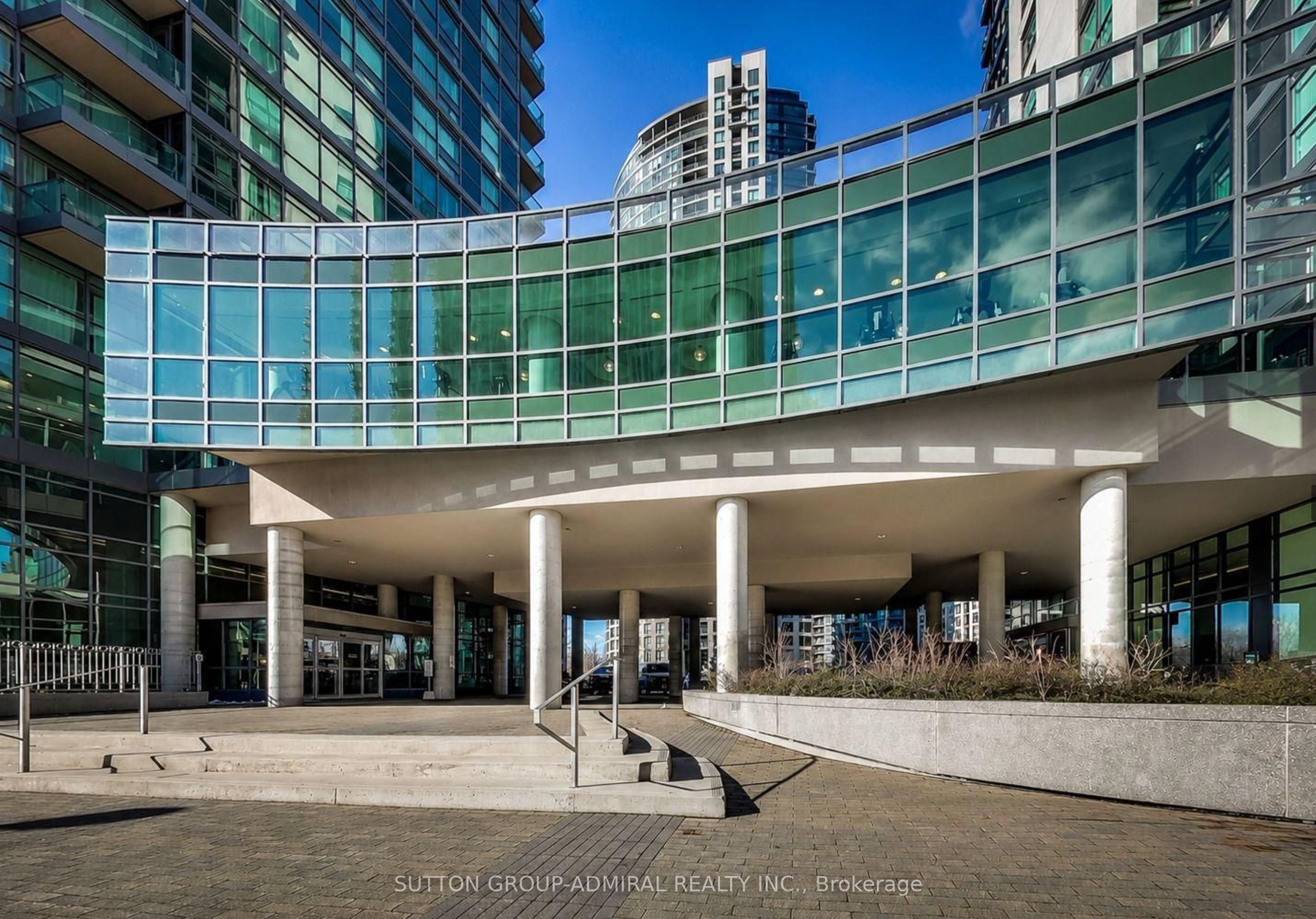 215 Fort York Boulevard 1602, Toronto, ON M5V 4A2 photo 2