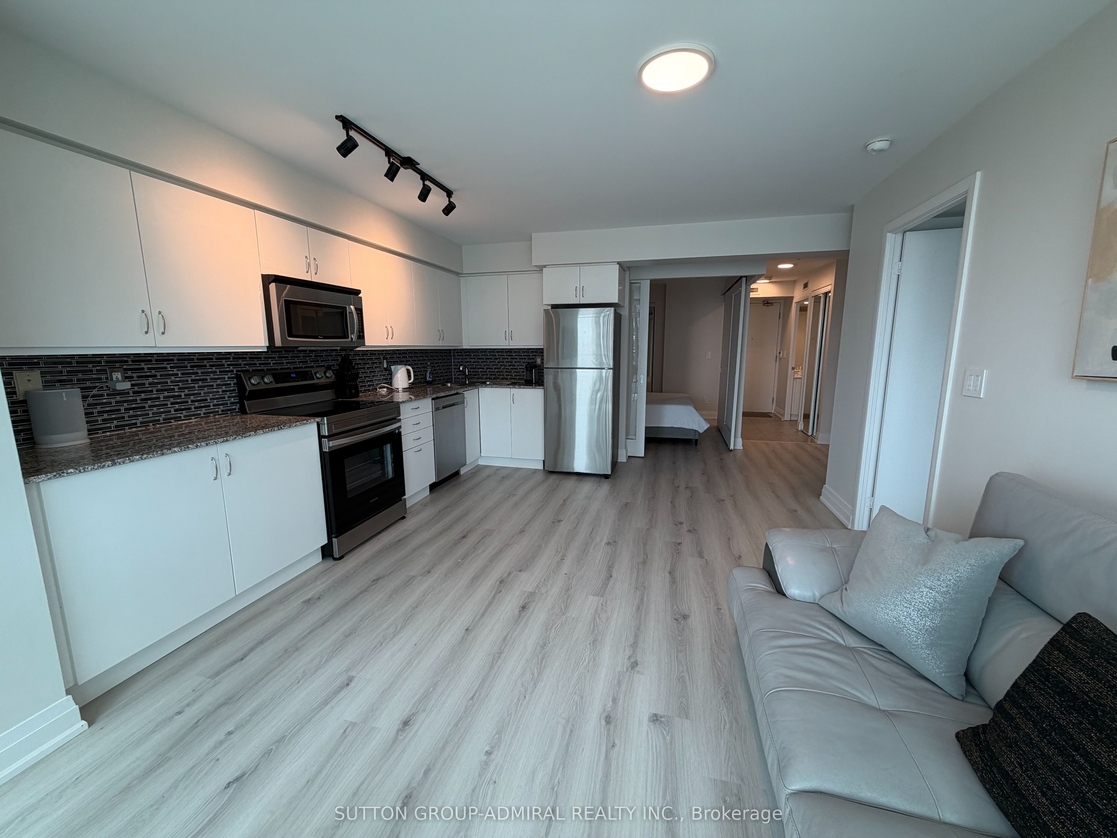215 Fort York Boulevard 1602, Toronto, ON M5V 4A2 photo 5
