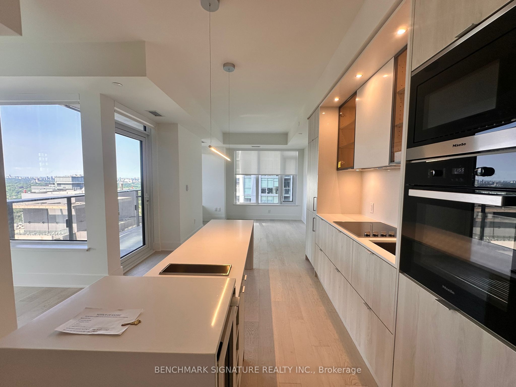 11 Yorkville Avenue 3604, Toronto, ON M4W 0B7 photo 2