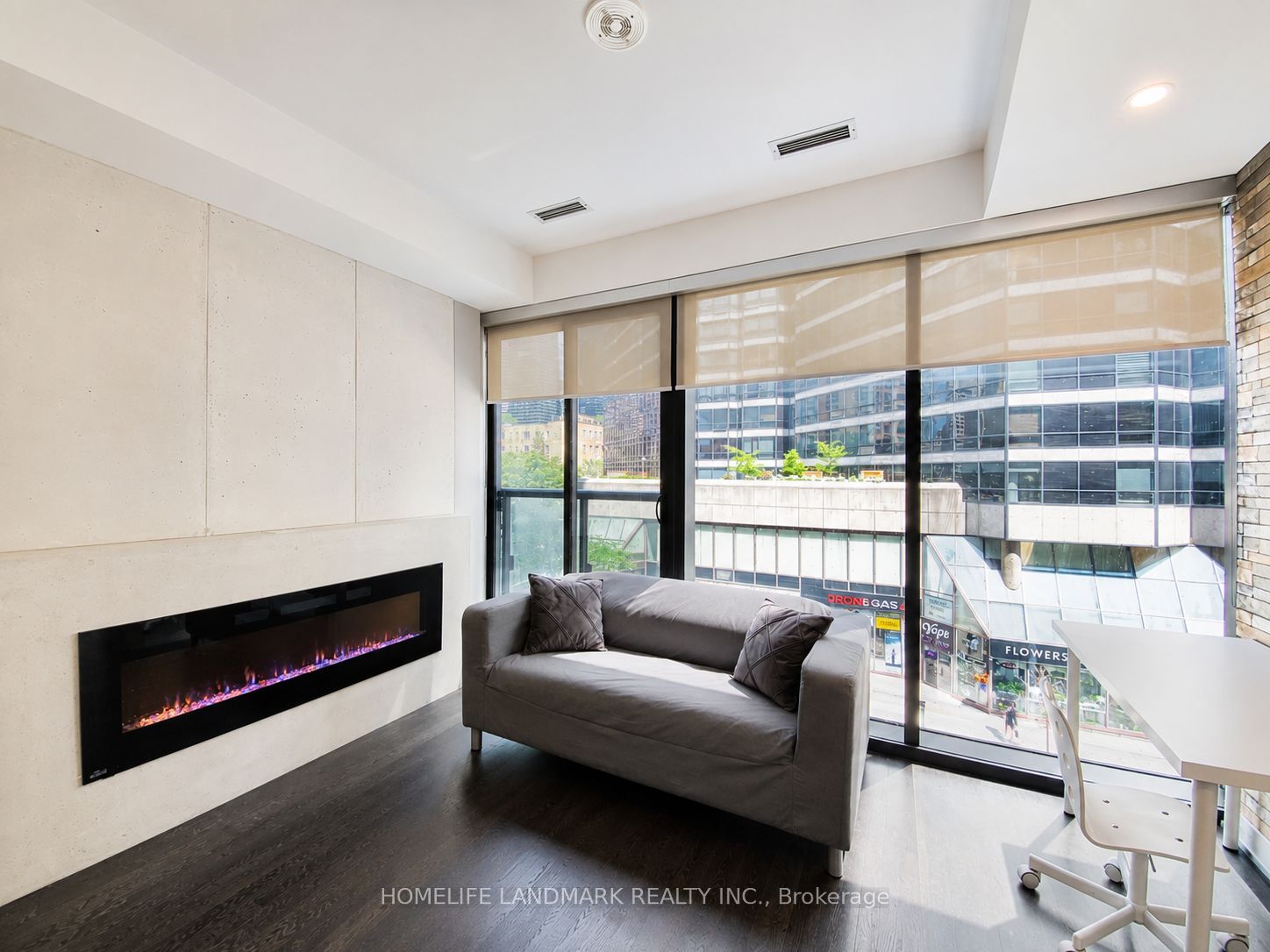 57 St Joseph Street 304, Toronto, ON M5S 0C5 photo 2