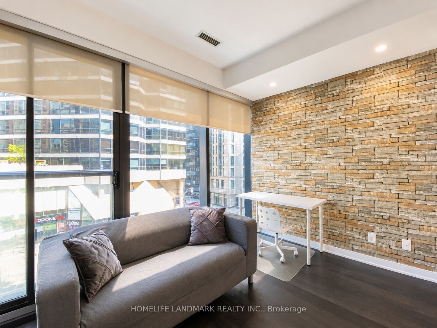 57 St Joseph Street 304, Toronto, ON M5S 0C5 photo 5