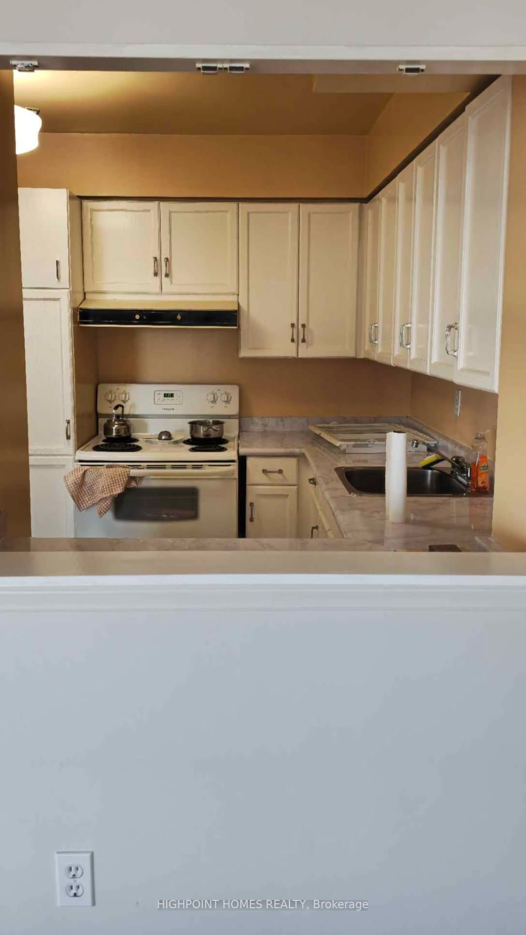 11 Thorncliffe Park Drive 706, Toronto, ON M4H 1P3 photo 4