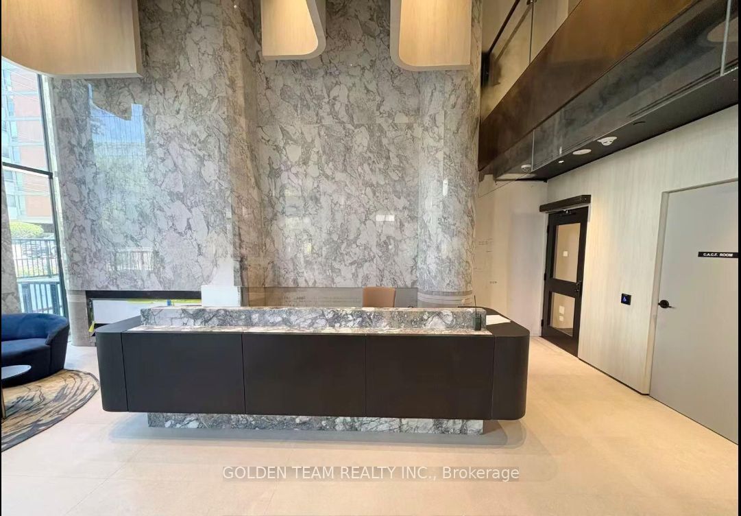 91 Montclair Avenue 907, Toronto, ON M5P 0B1 photo 3