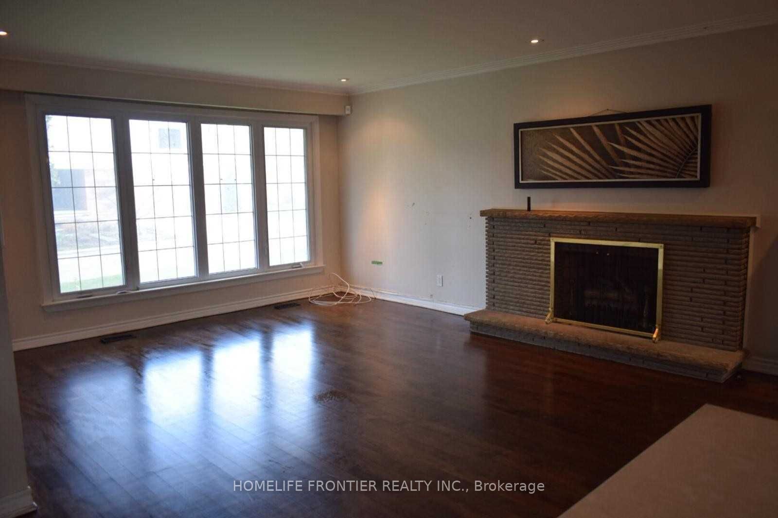 102 Betty Ann Drive, Toronto, ON M2N 1X2 photo 5