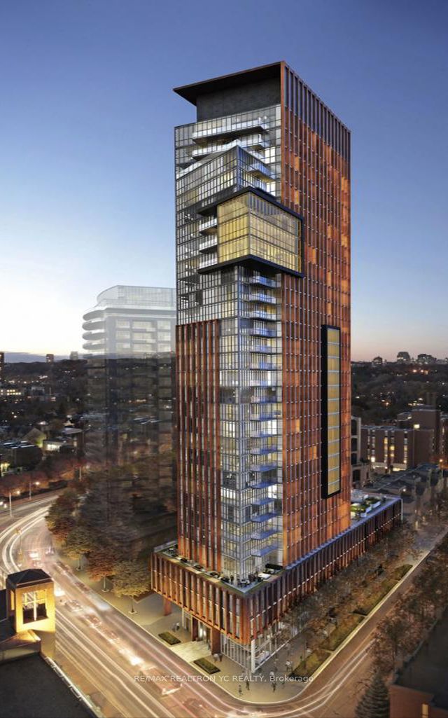 32 Davenport Road 1001, Toronto, ON M5R 0B5