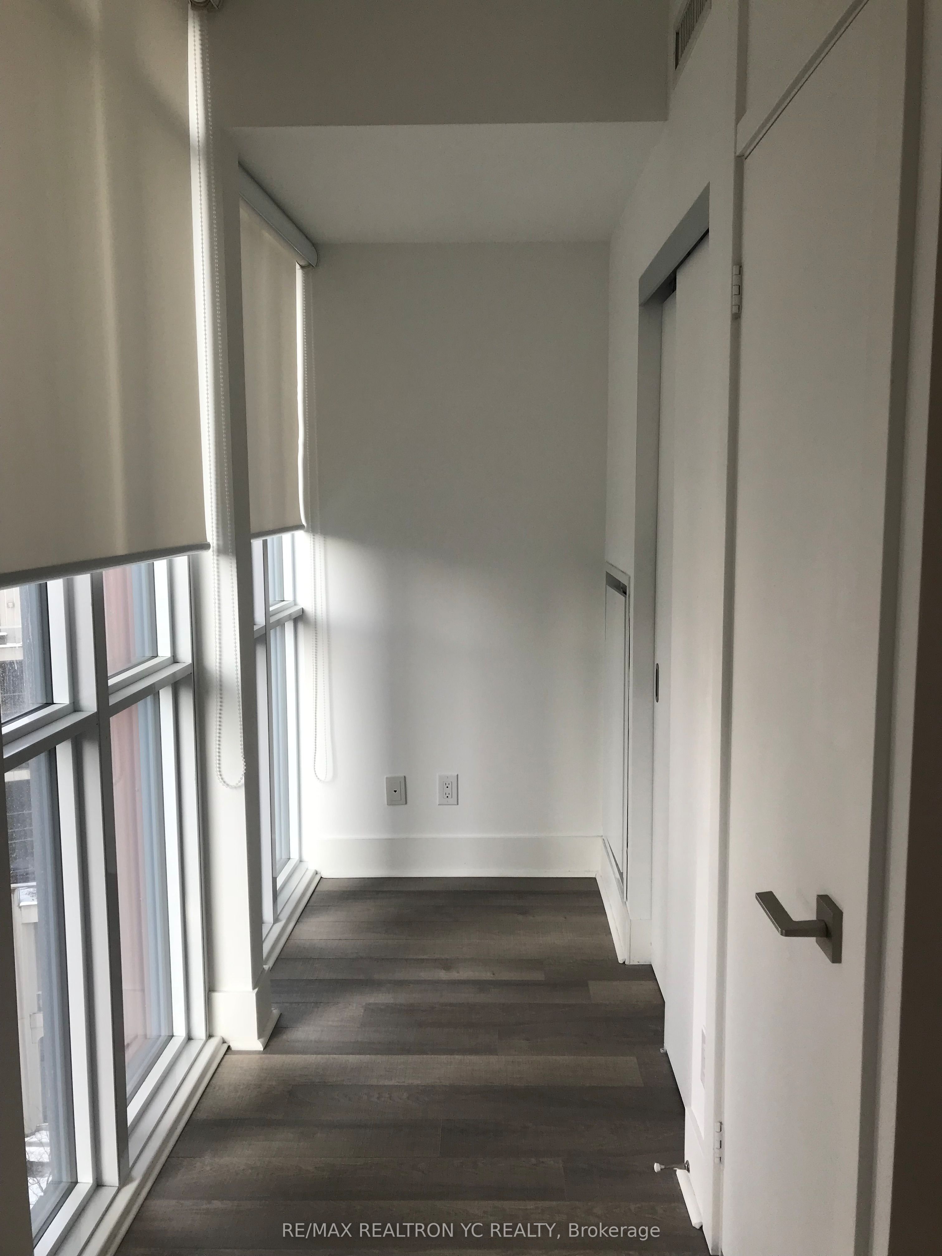 32 Davenport Road 1001, Toronto, ON M5R 0B5 photo 5