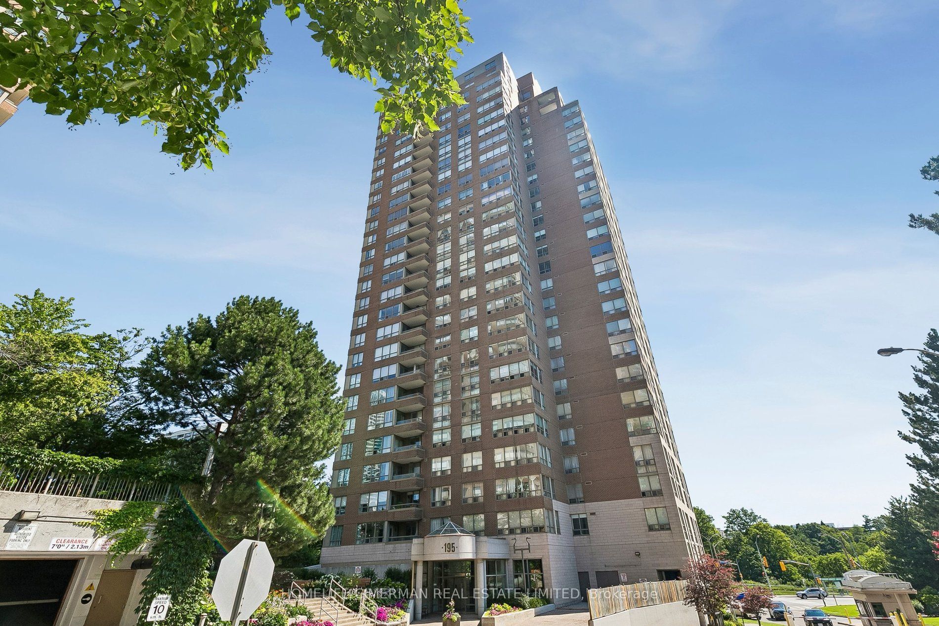 195 Wynford Drive 1207, Toronto, ON M3C 3P3
