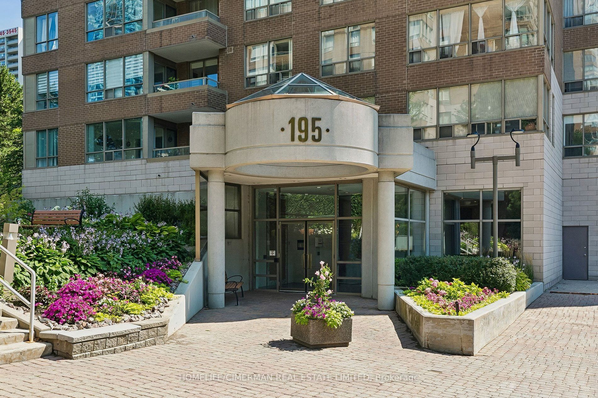 195 Wynford Drive 1207, Toronto, ON M3C 3P3 photo 2