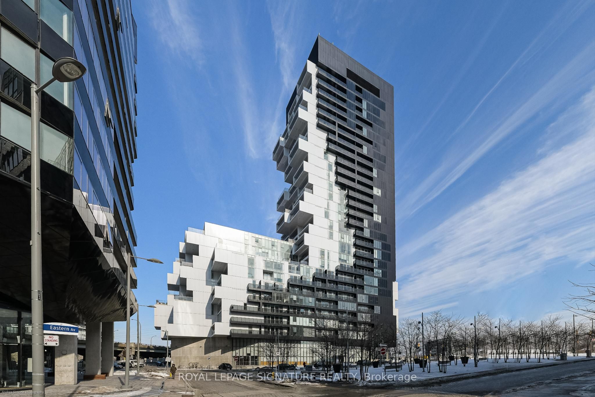 170 Bayview Avenue 713, Toronto, ON M5A 0M4 photo 2