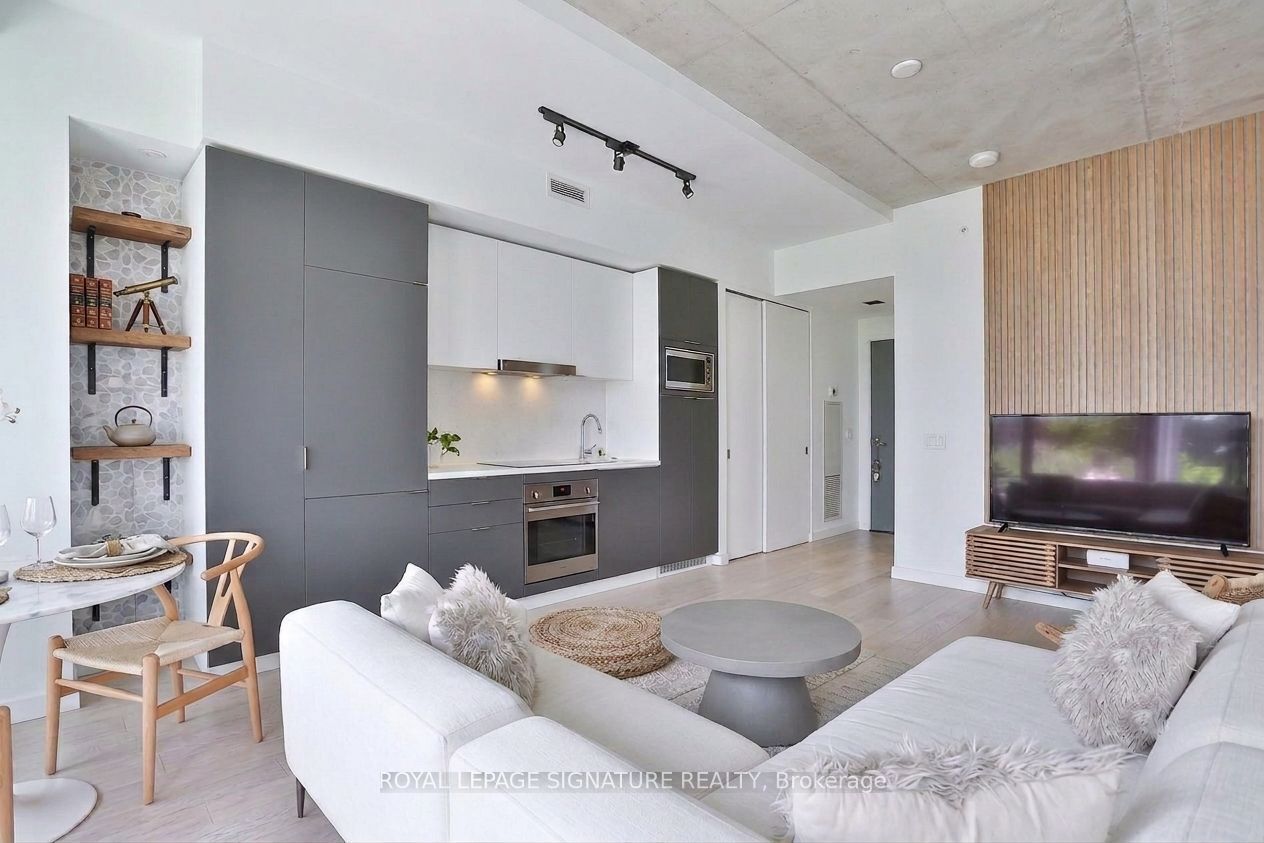 170 Bayview Avenue 713, Toronto, ON M5A 0M4 photo 5