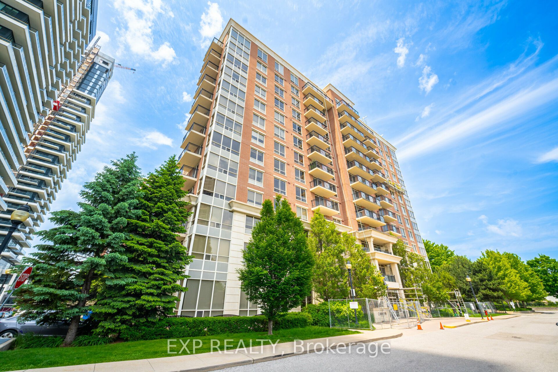1103 Leslie Street 1103, Toronto, ON M3C 4G8 photo 2