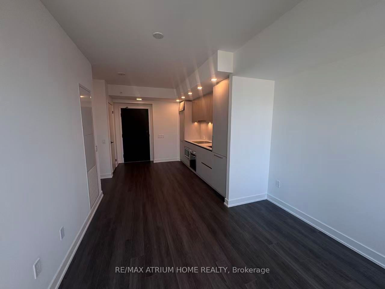 609 Sherbourne Street 1904, Toronto, ON M4X 0A4