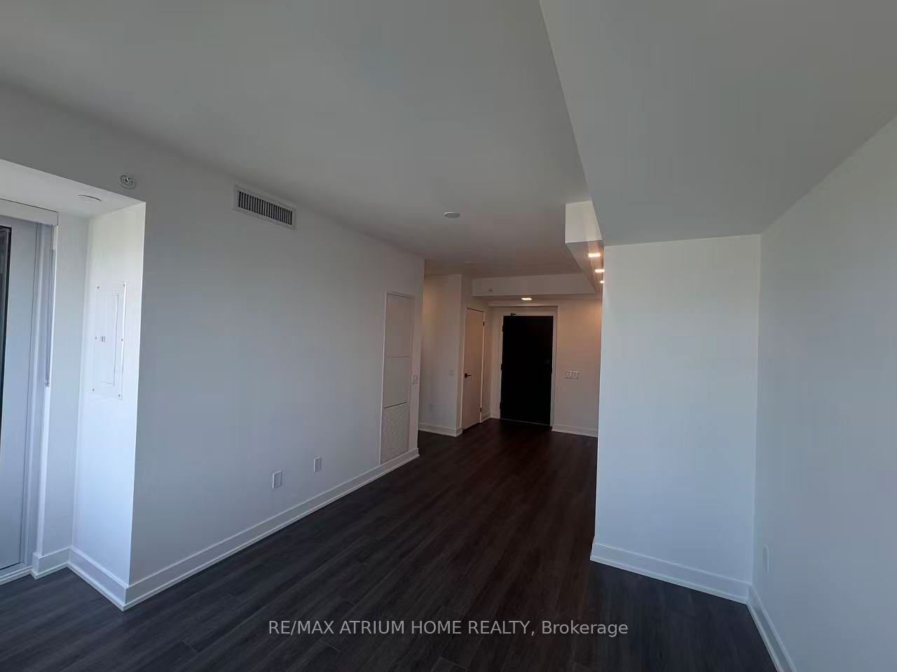 609 Sherbourne Street 1904, Toronto, ON M4X 0A4 photo 3