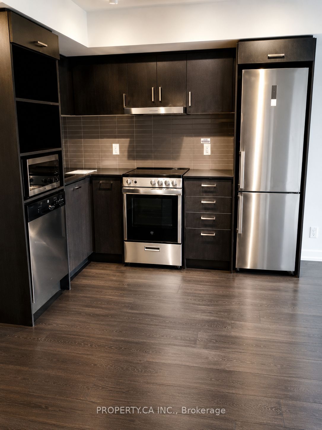 219 Dundas Street E 1706, Toronto, ON M5A 0V1 photo 3