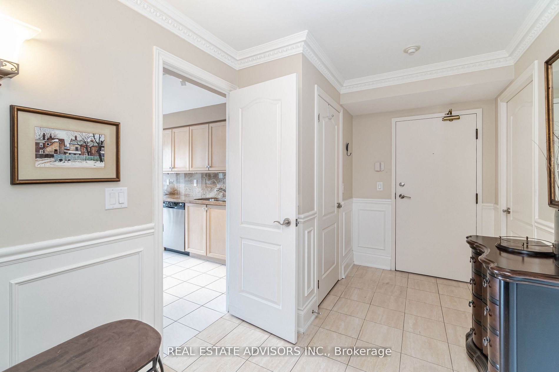 75 York Mills Road 309, Toronto, ON M2P 2E7 photo 3