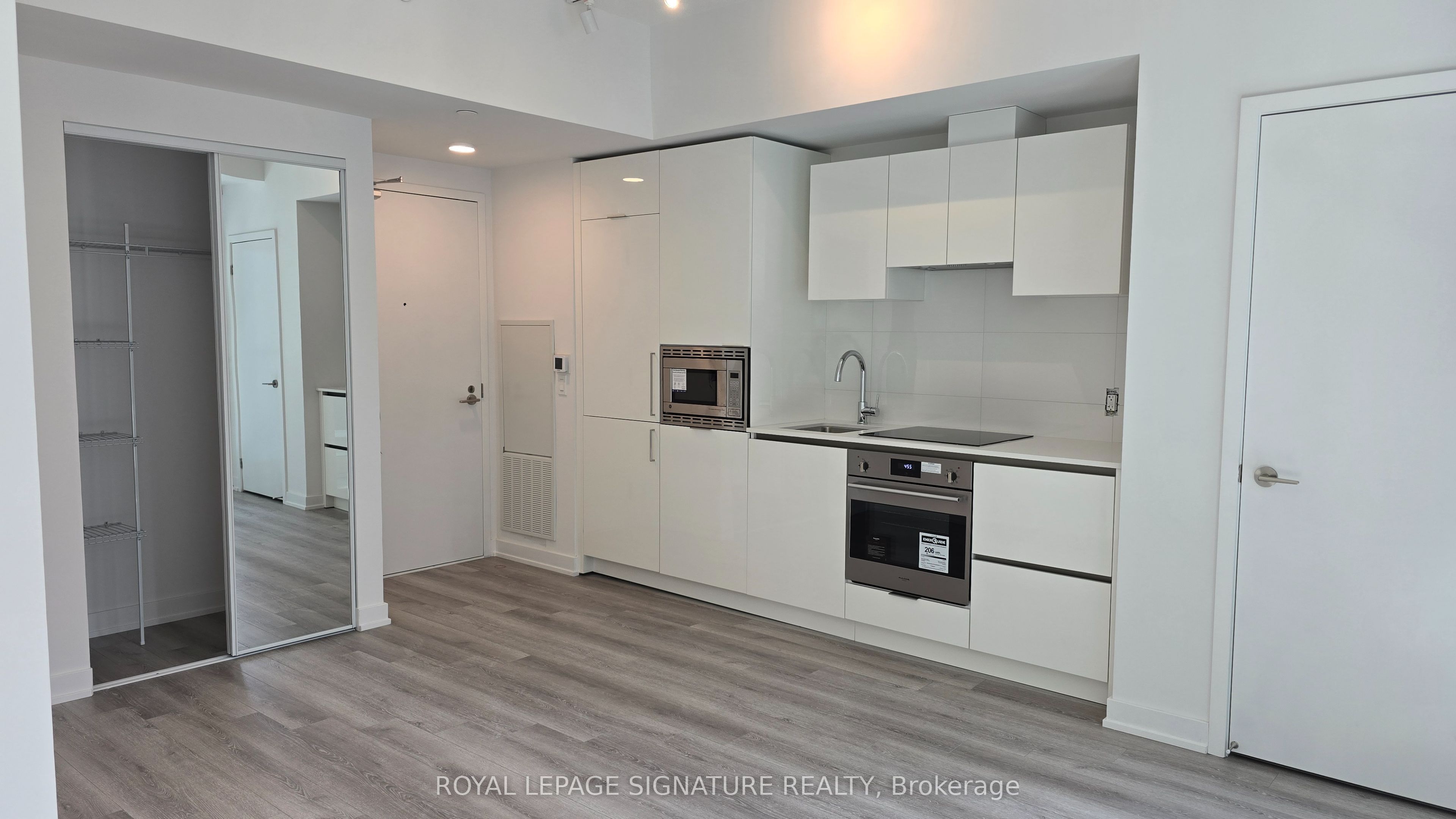 121 Patrick Street 1316, Toronto, ON M5T 3C1 photo 5