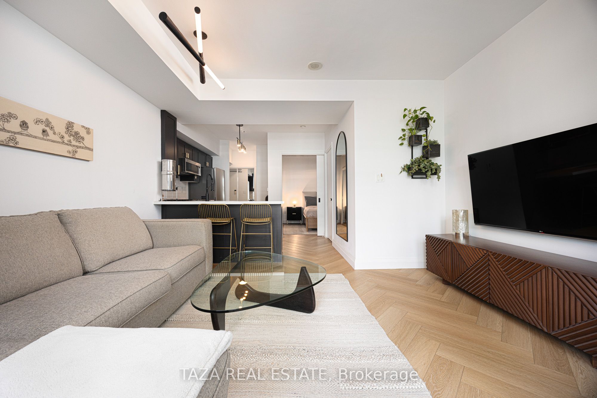 10 Navy Wharf Court 1705, Toronto, ON M5V 3V2 photo 4