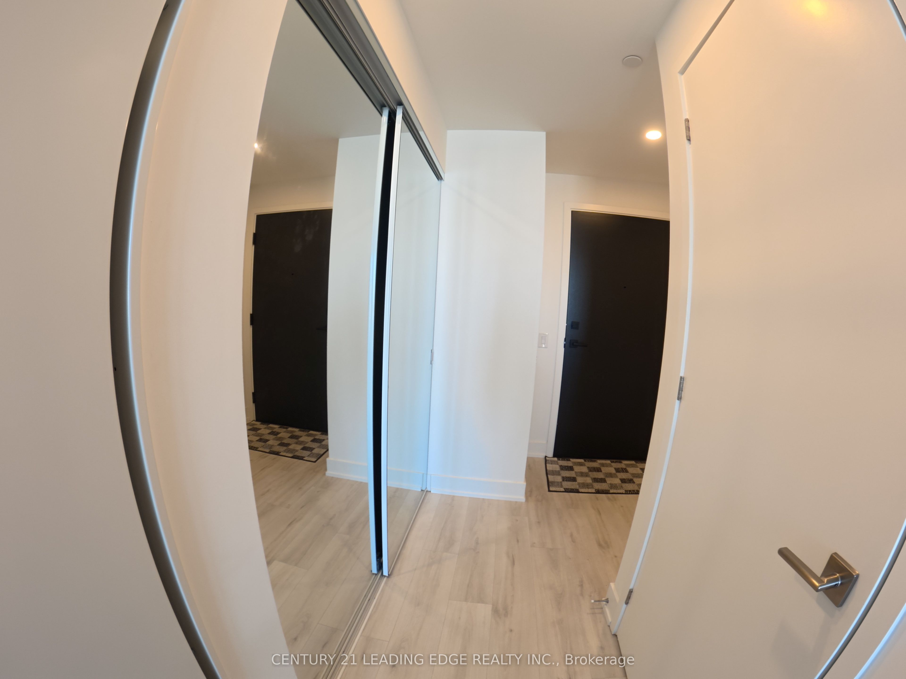 36 Olive Avenue 2805, Toronto, ON M2N 0M4 photo 3