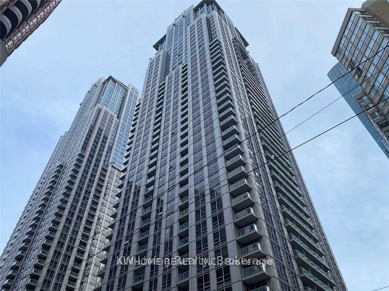 761 bay Street 2313, Toronto, ON M5G 2R2