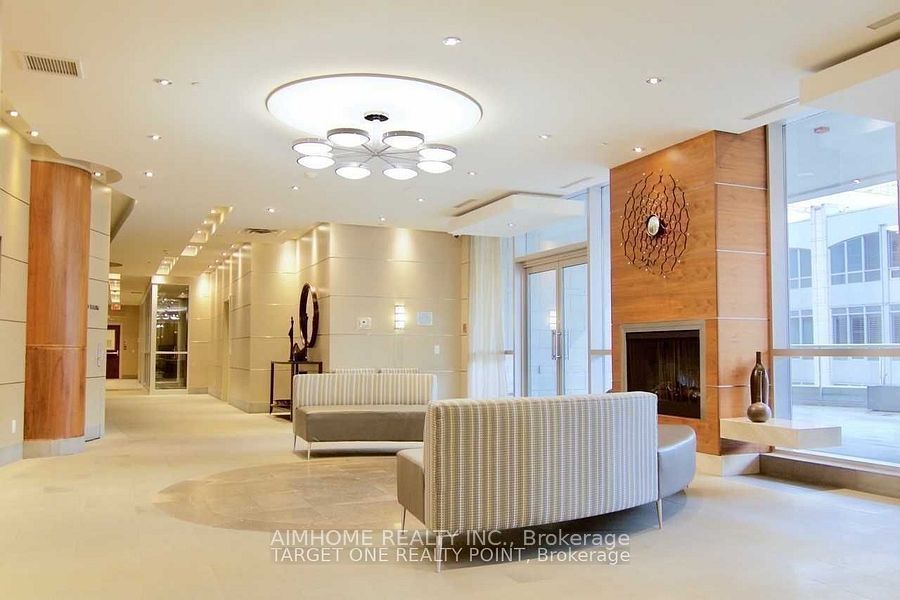 761 bay Street 2313, Toronto, ON M5G 2R2 photo 3