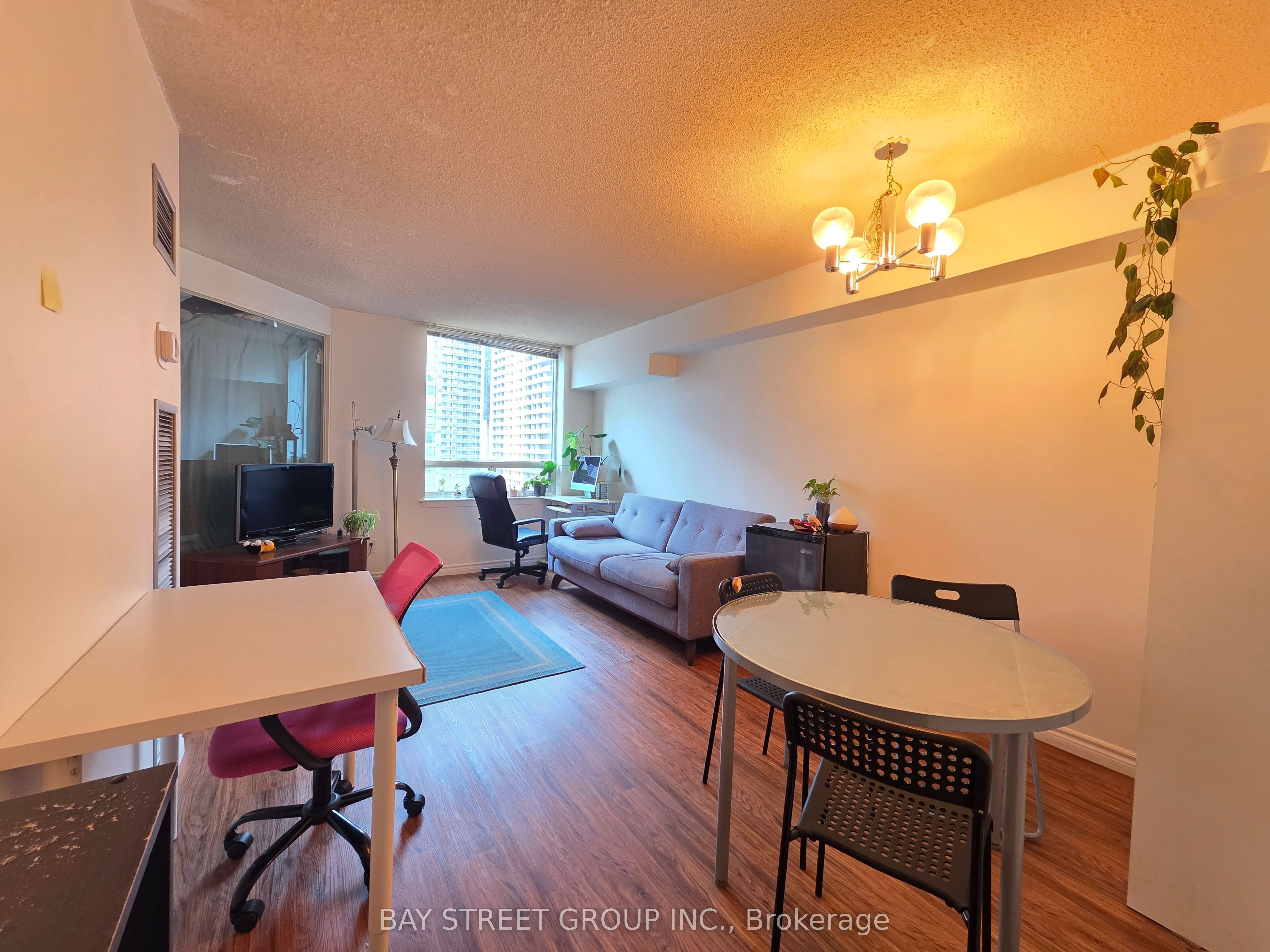633 Bay Street 1202, Toronto, ON M5G 2G4 photo 3