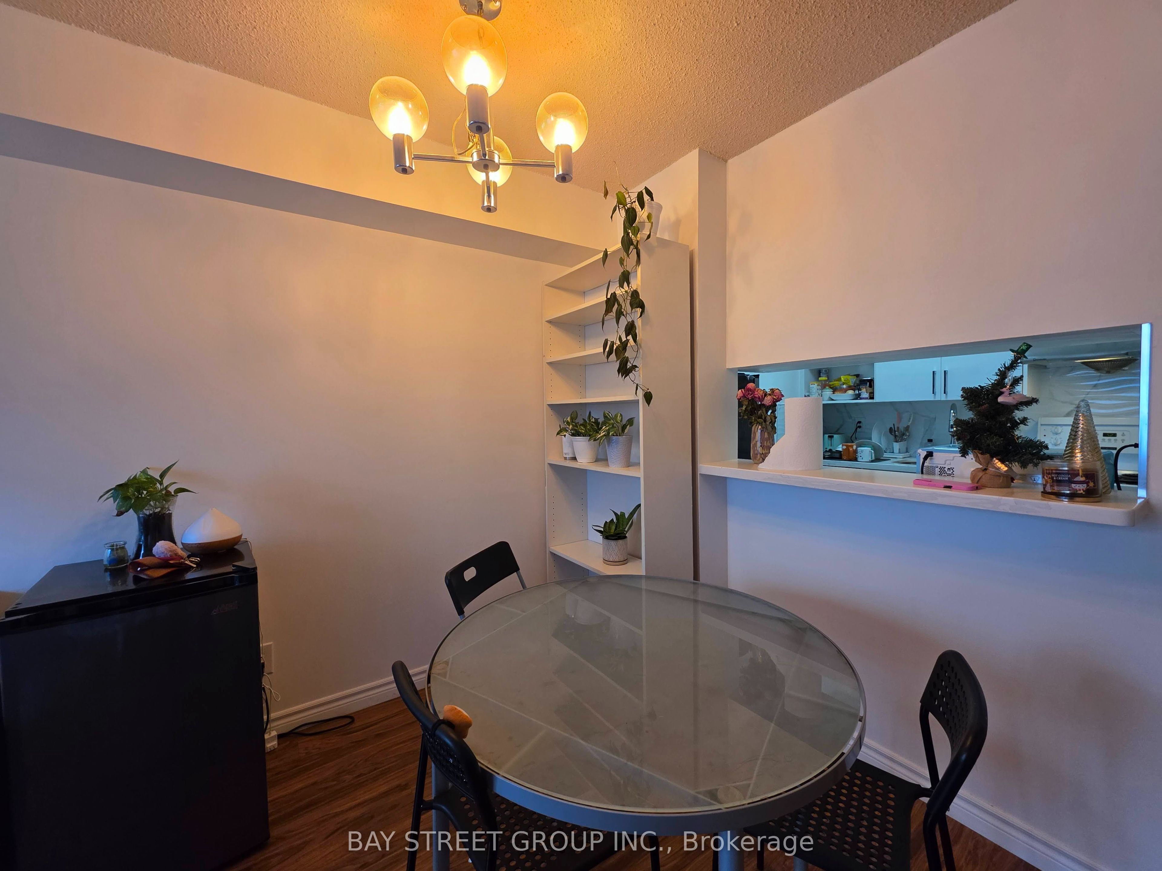 633 Bay Street 1202, Toronto, ON M5G 2G4 photo 5