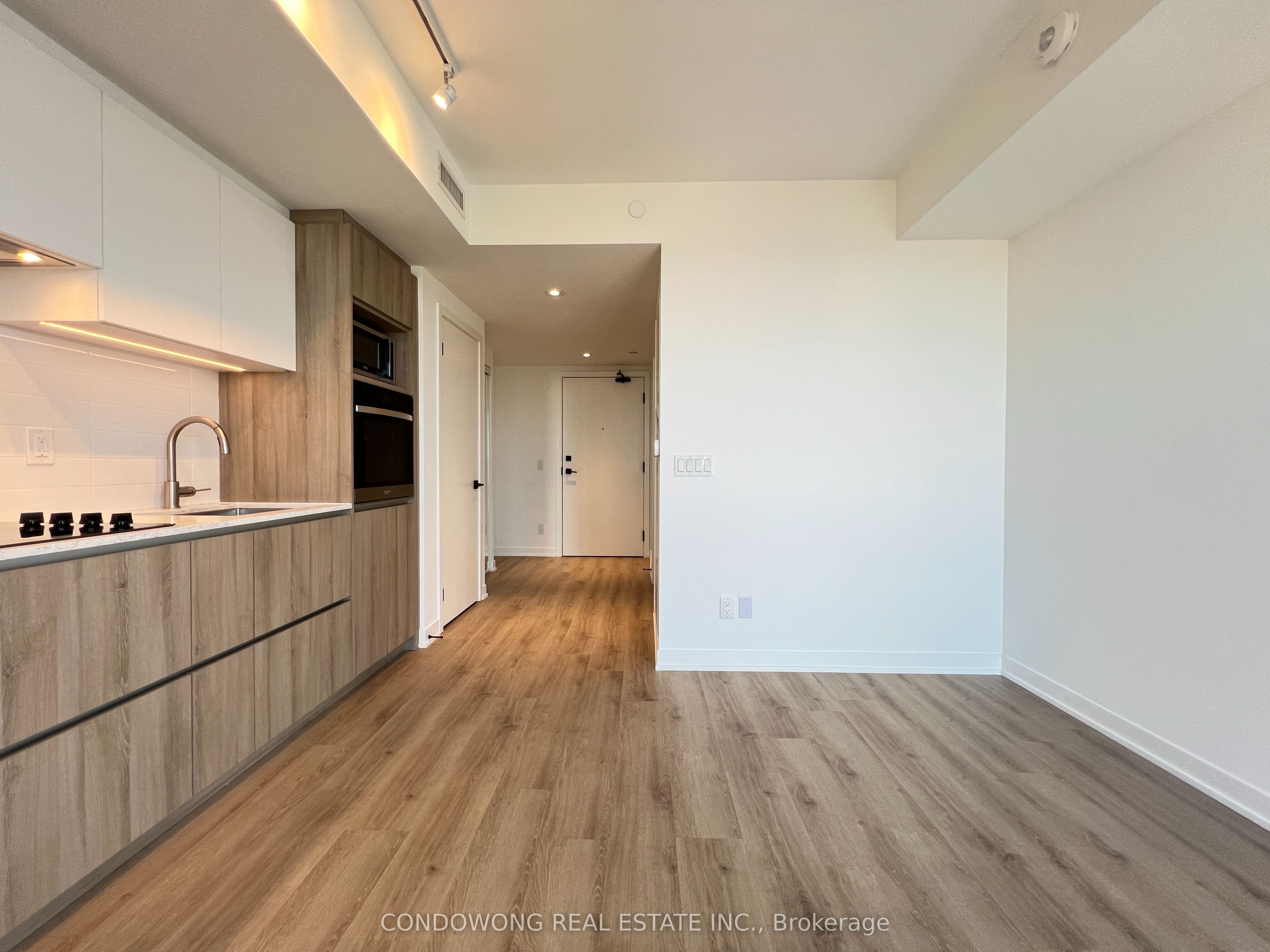 319 Jarvis Street 2312, Toronto, ON M5B 0C8 photo 4