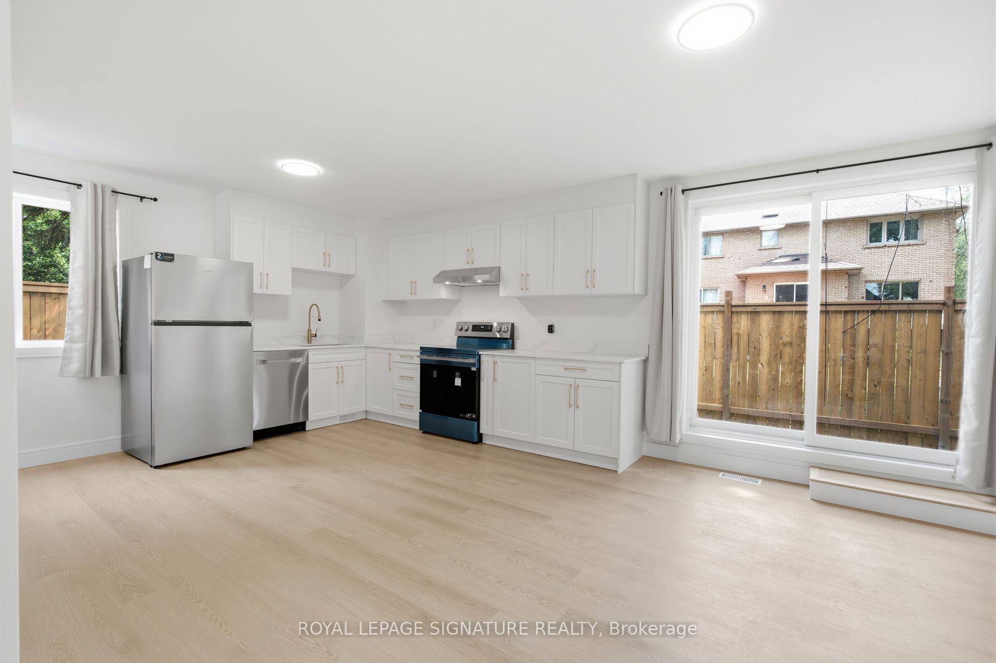 53 Bishop Avenue 5, Toronto, ON M2M 1Z4 photo 2