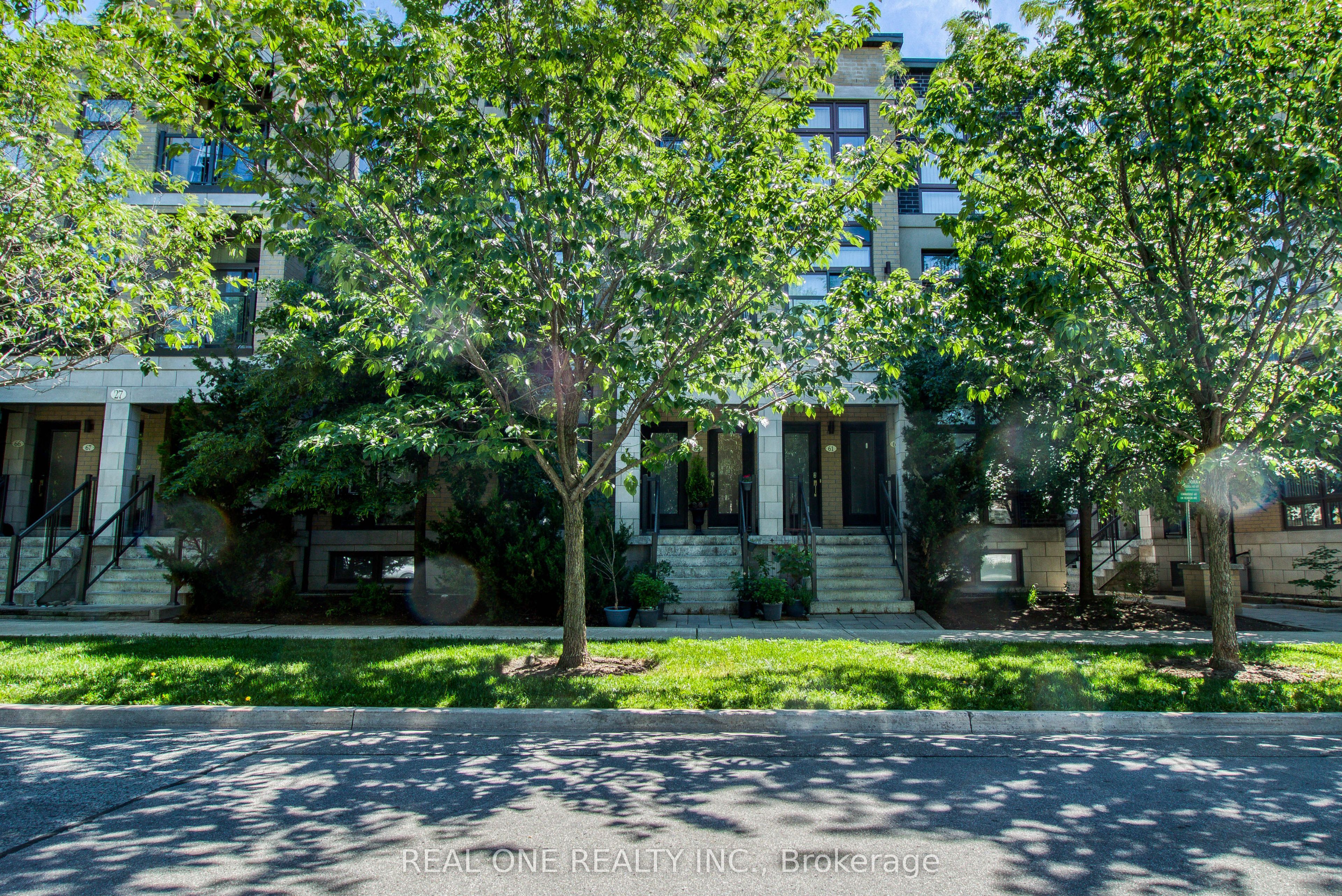 27 Eldora Avenue 63, Toronto, ON M2M 1R3 photo 5