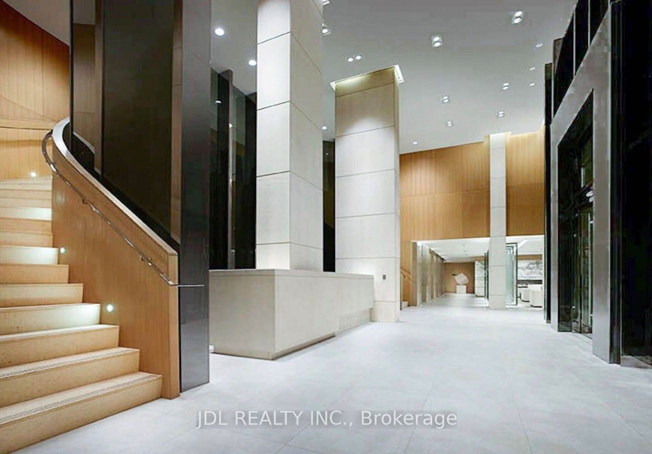120 Harrison Garden Boulevard 309, Toronto, ON M2N 0H1 photo 4
