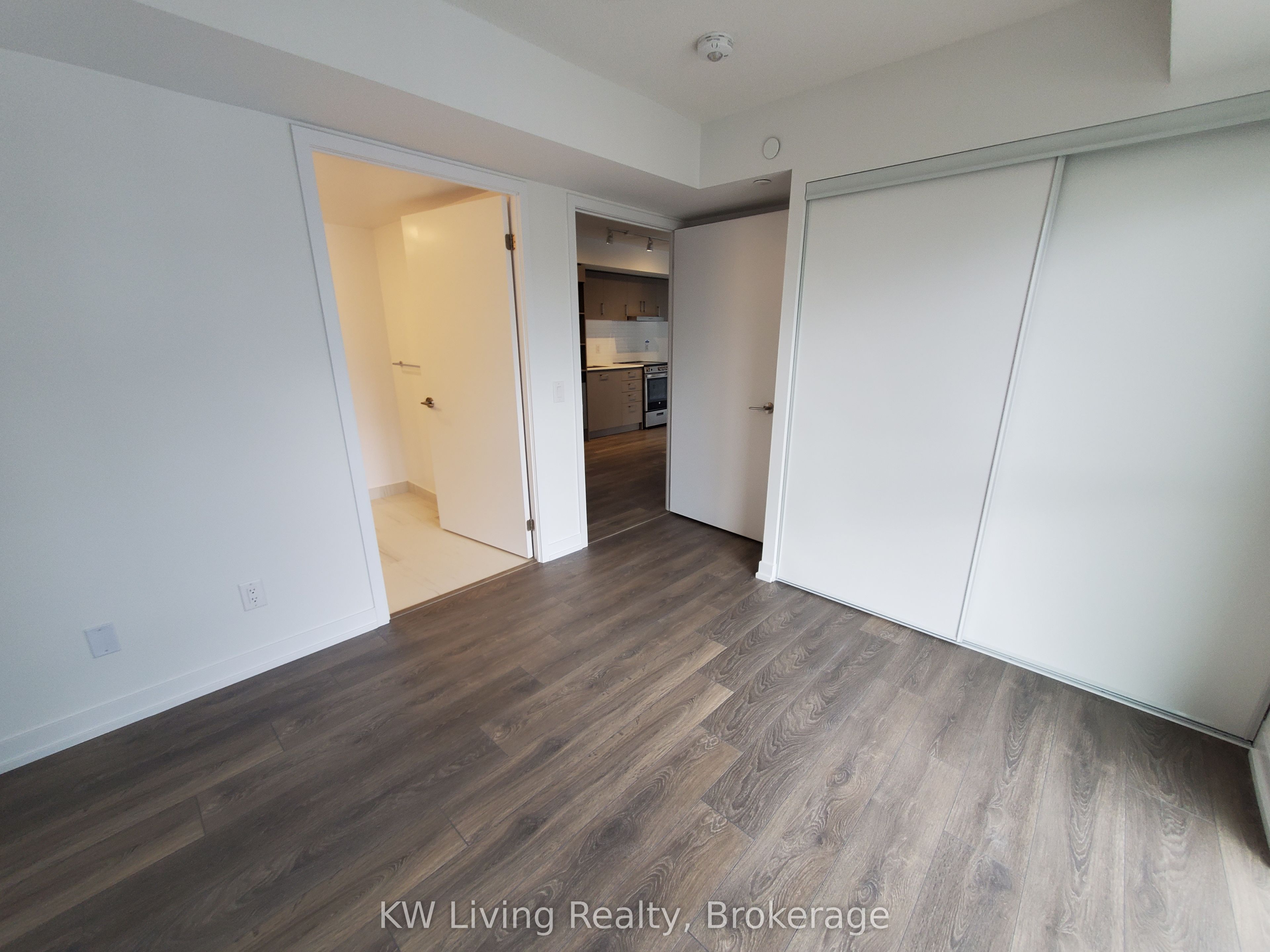 219 Dundas Street 1607, Toronto, ON M5A 0V1 photo 4