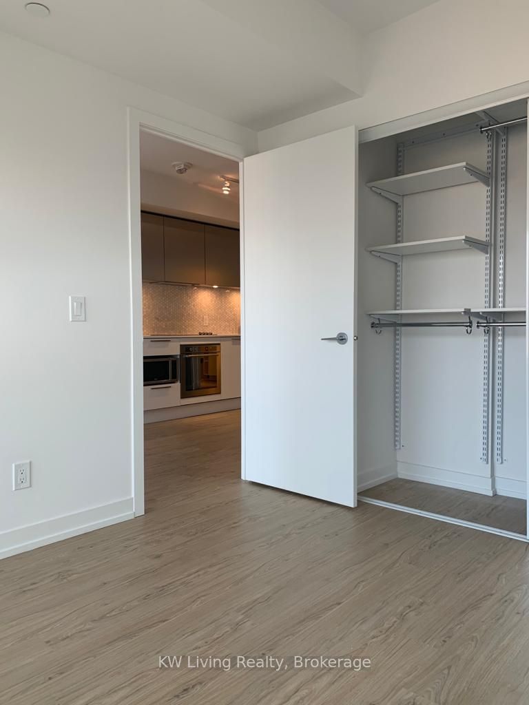 85 Wood Street 3208, Toronto, ON M4Y 0E8 photo 4