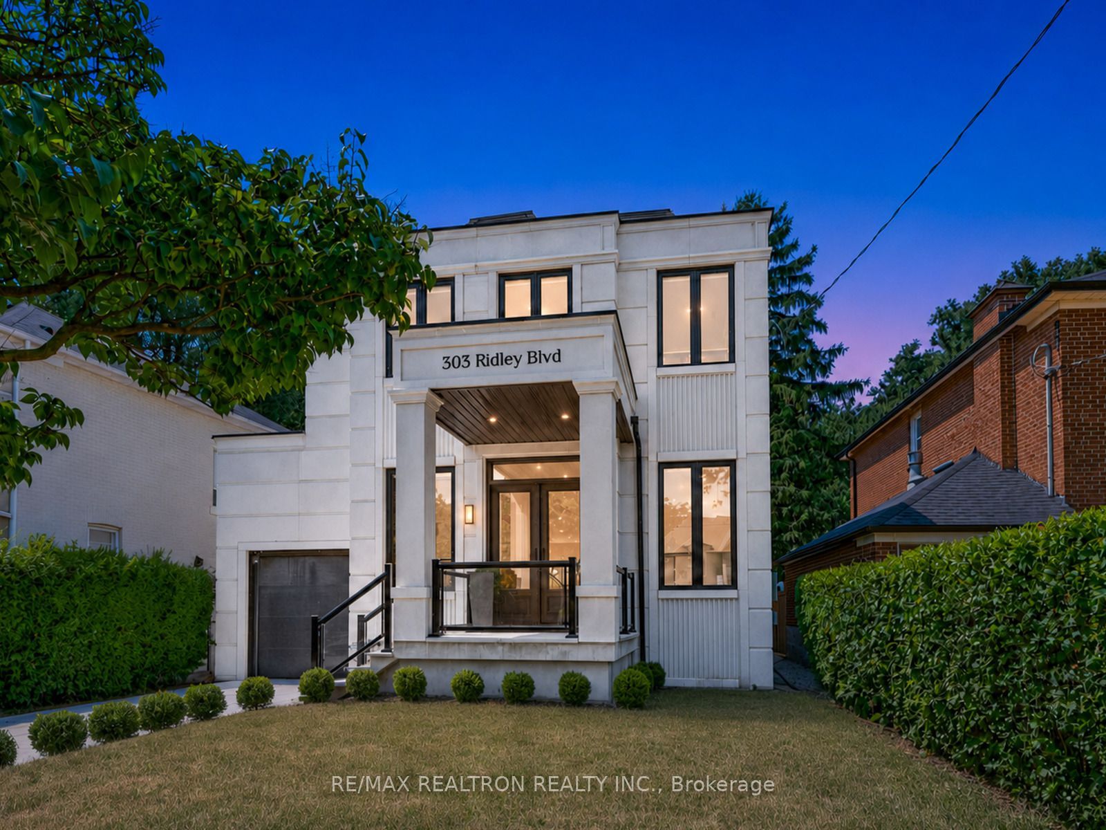 303 Ridley Boulevard, Toronto, ON M3H 1K8 photo 2
