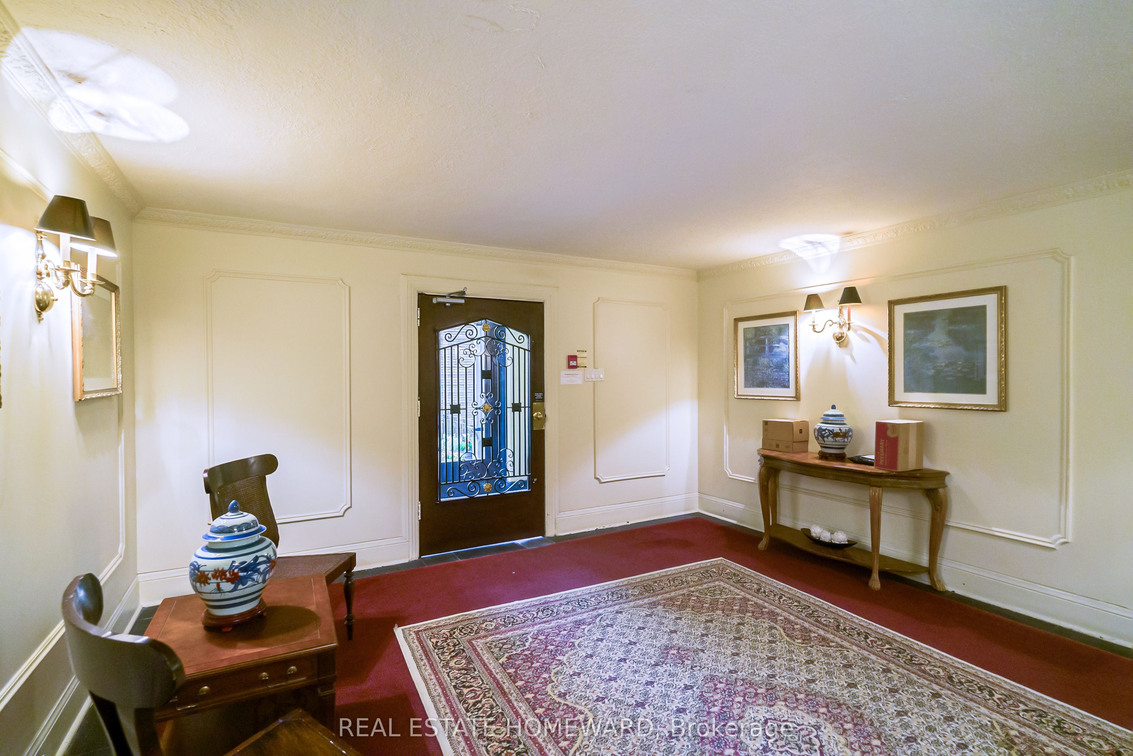 100 Oriole Parkway 206, Toronto, ON M5P 2G8 photo 5