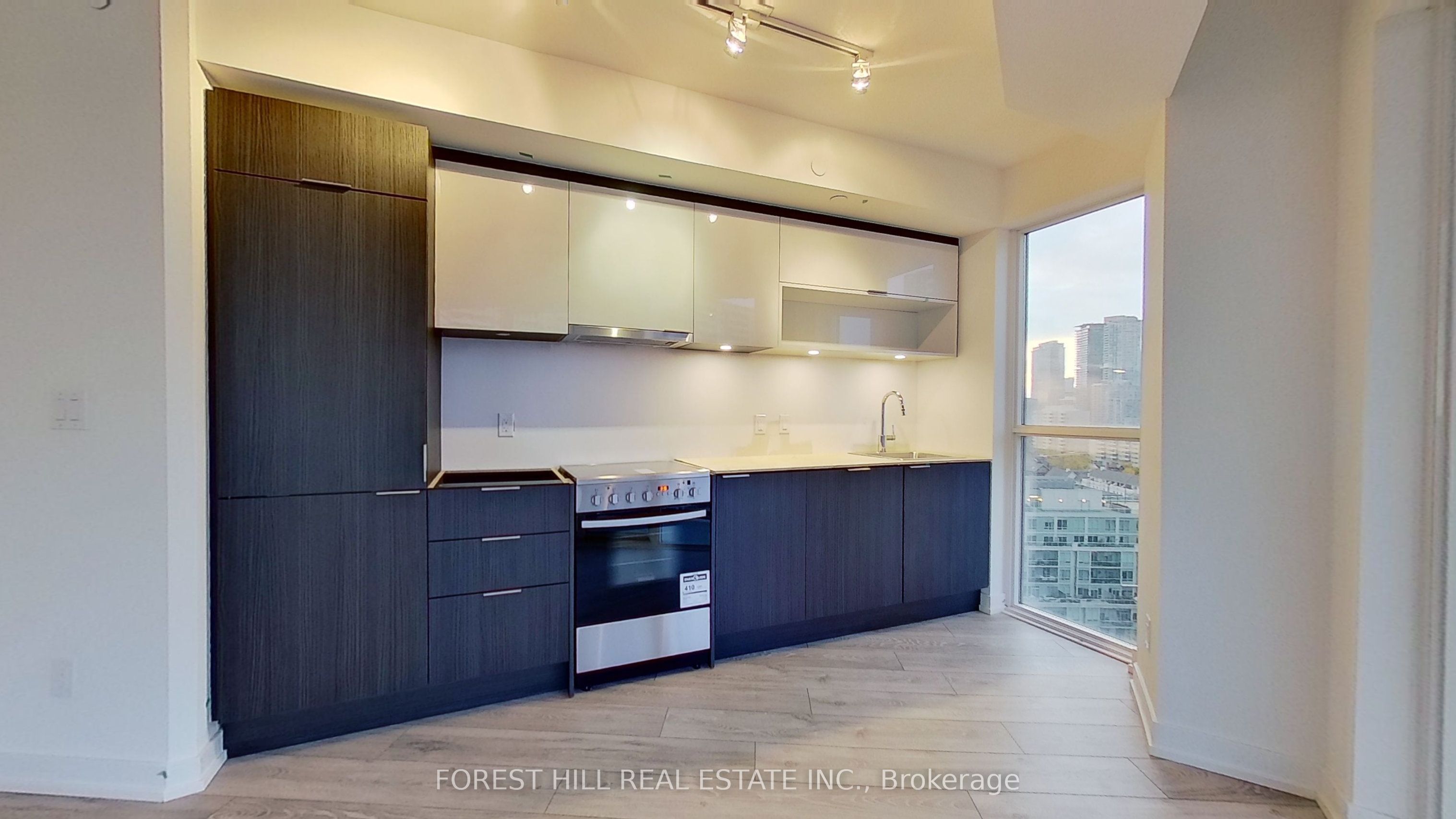 159 Wellesley Street E 1403, Toronto, ON M4Y 0H5 photo 5