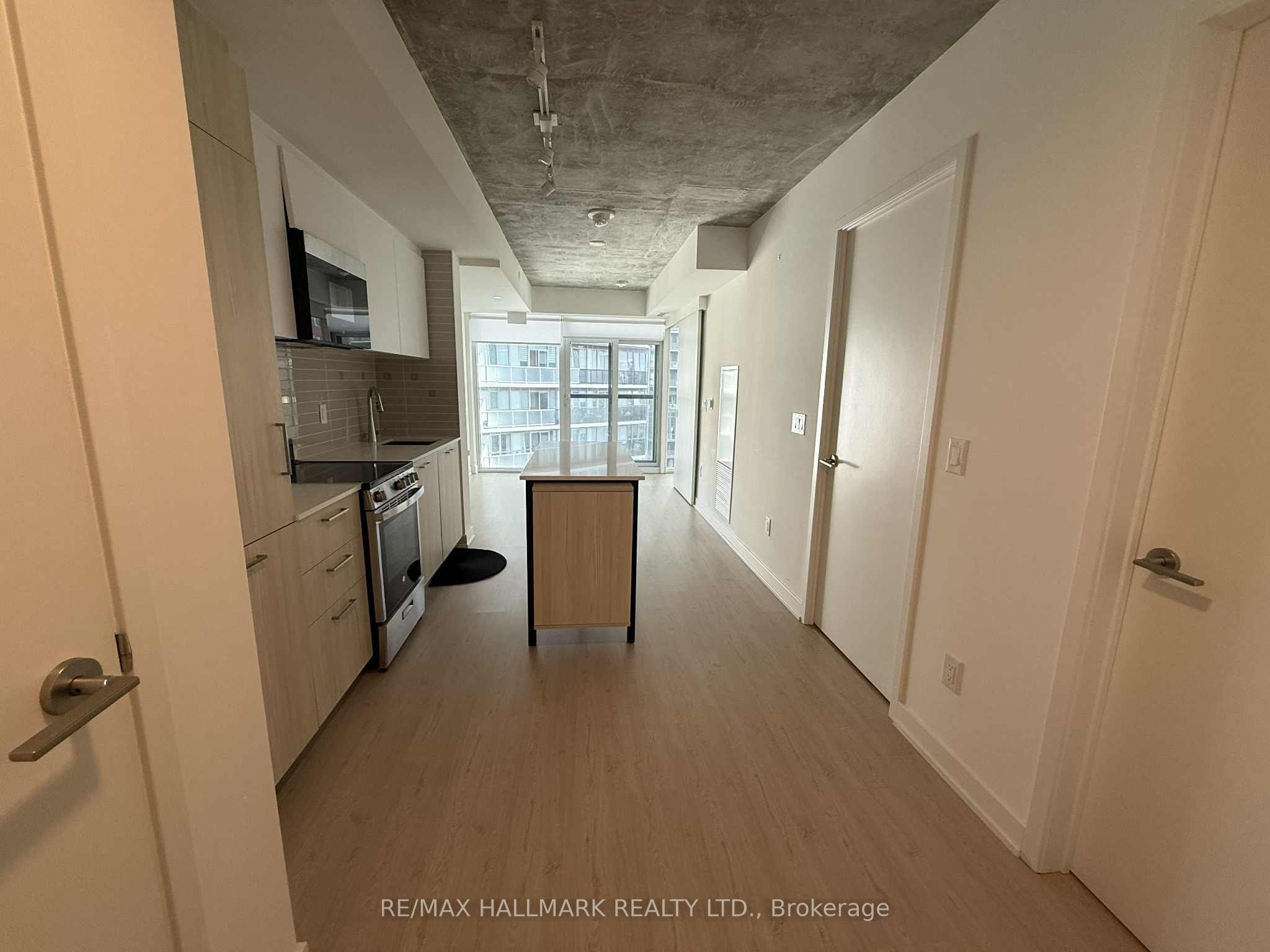 65 Mutual Street 908, Toronto, ON M5B 0E5 photo 2