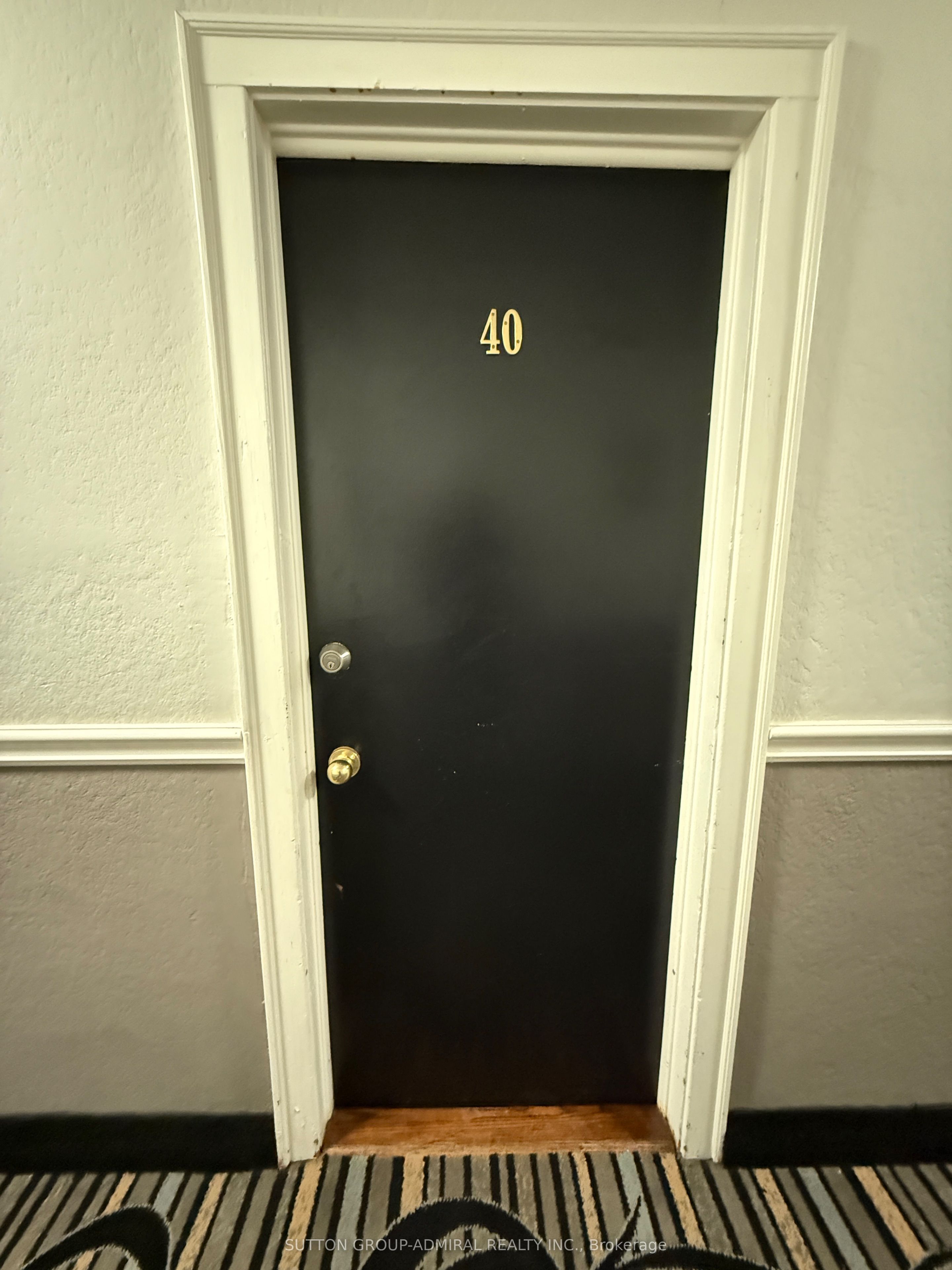 166 Eastbourne Avenue 12, Toronto, ON M5P 2G6 photo 2
