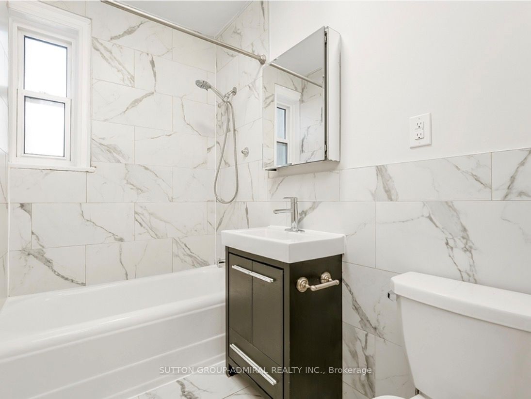 448 Spadina Road 102, Toronto, ON M5P 2W4 photo 3