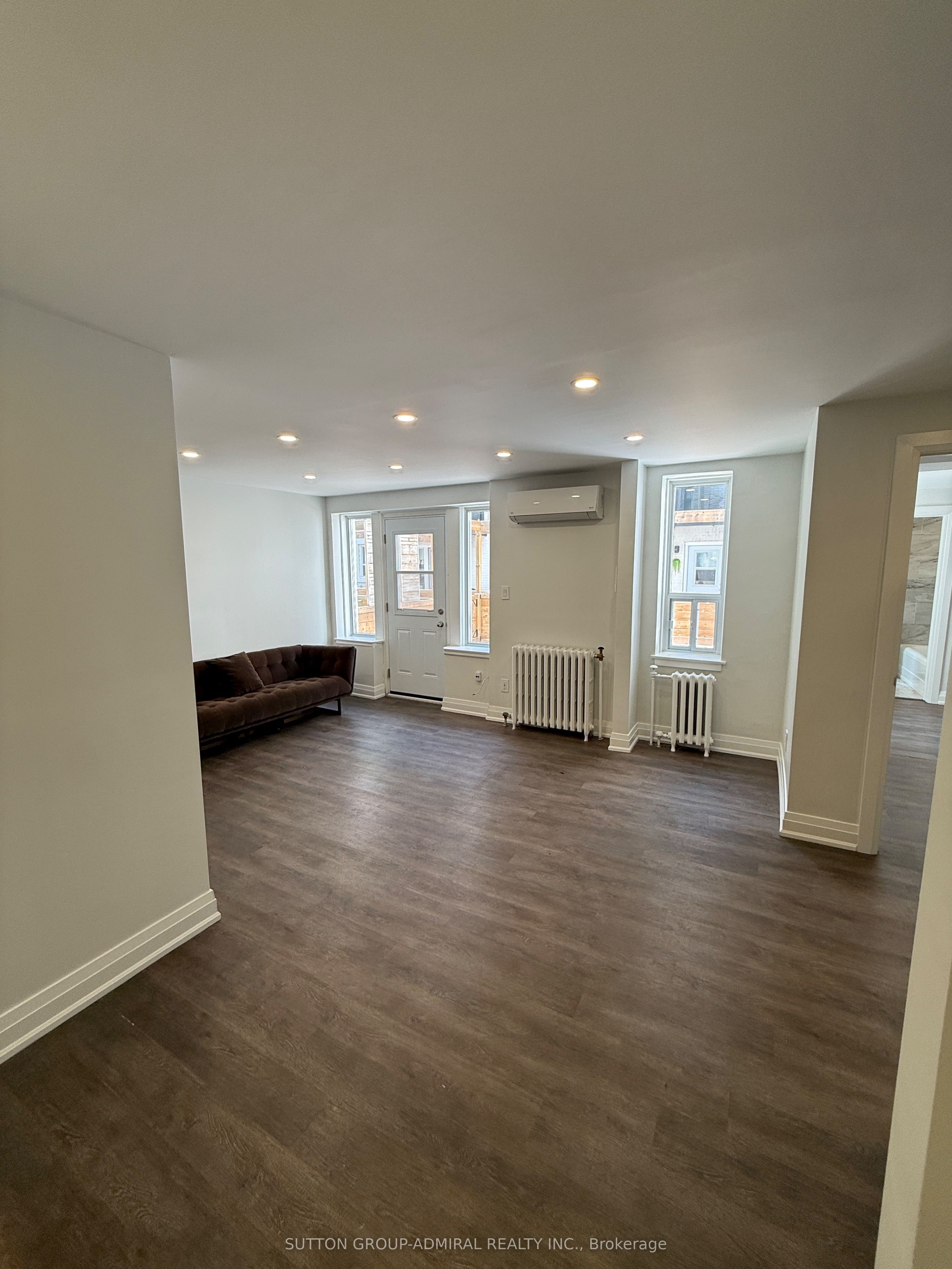 699 Eglinton Avenue W 104, Toronto, ON M5N 1C6 photo 2