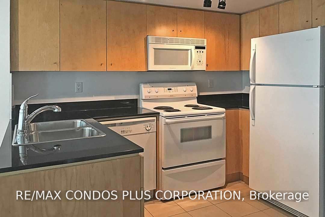 381 Front Street W 705, Toronto, ON M5V 3R8 photo 2