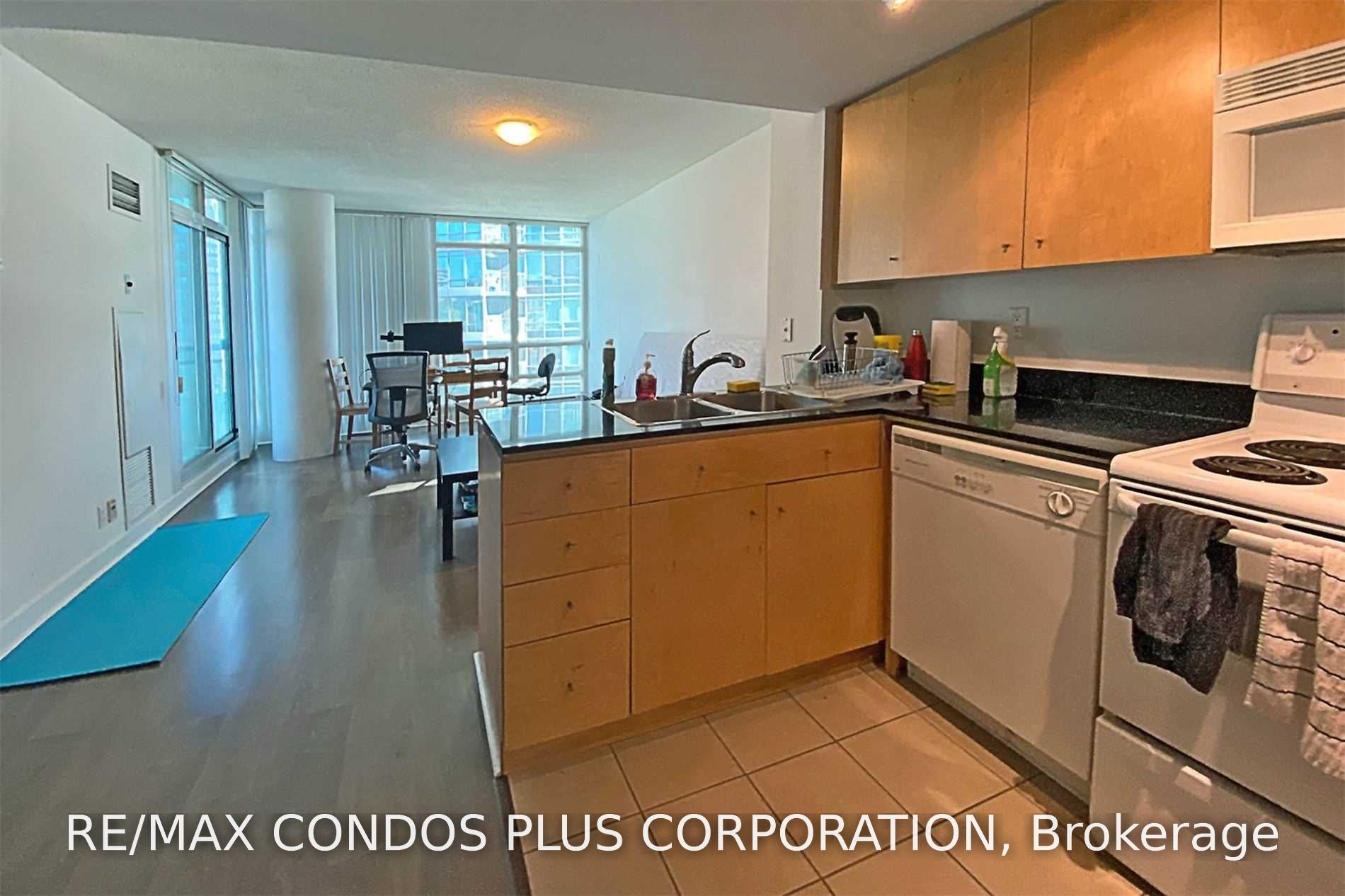 381 Front Street W 705, Toronto, ON M5V 3R8 photo 5