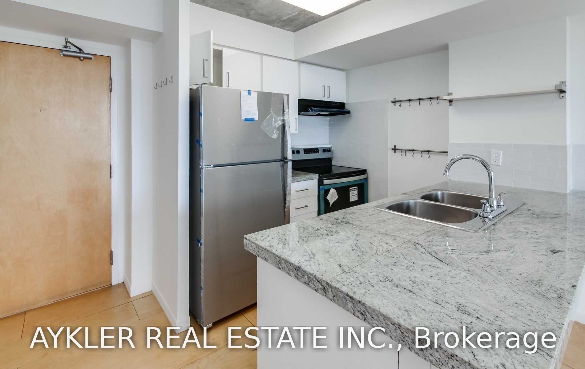 39 Parliament Street 1206, Toronto, ON M5A 4R2 photo 3