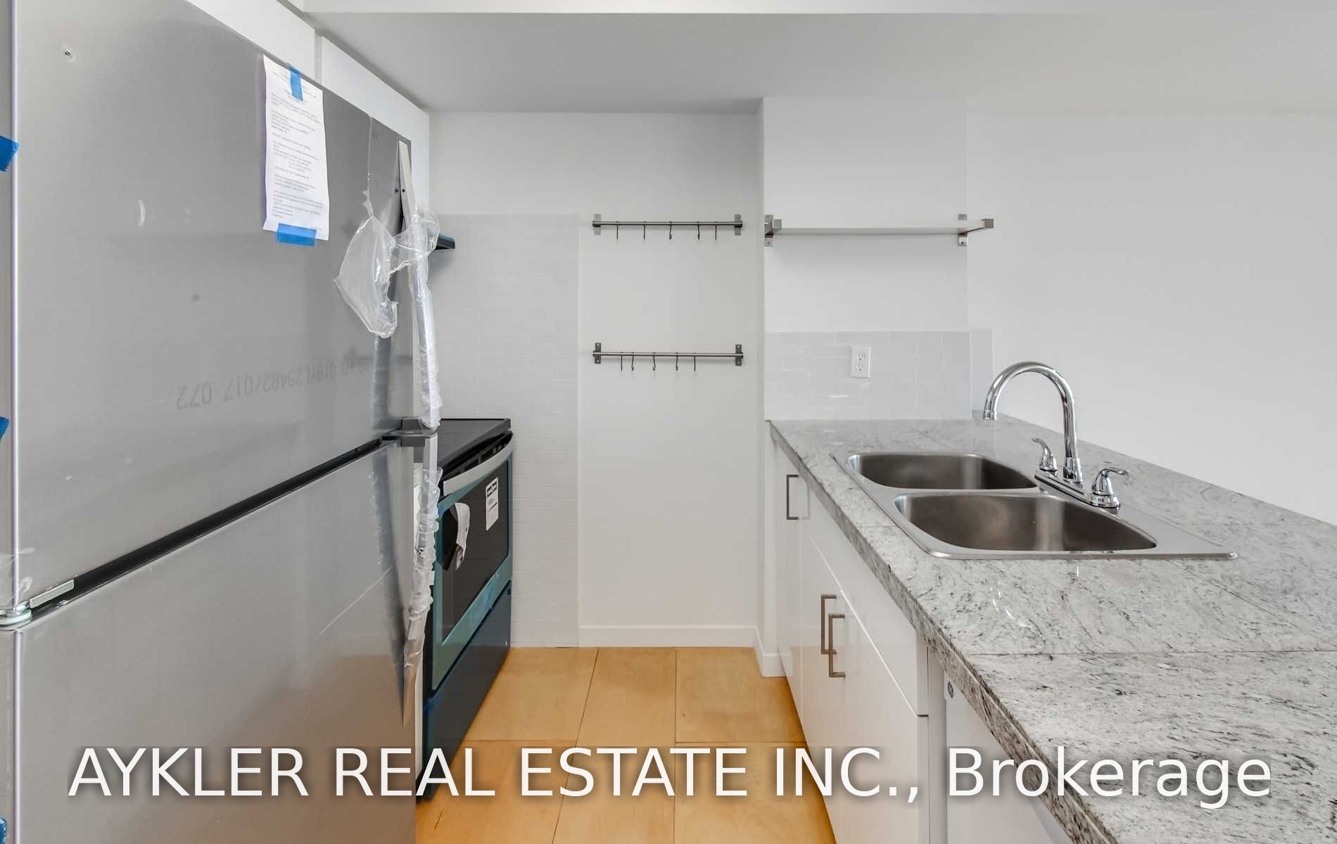 39 Parliament Street 1206, Toronto, ON M5A 4R2 photo 4