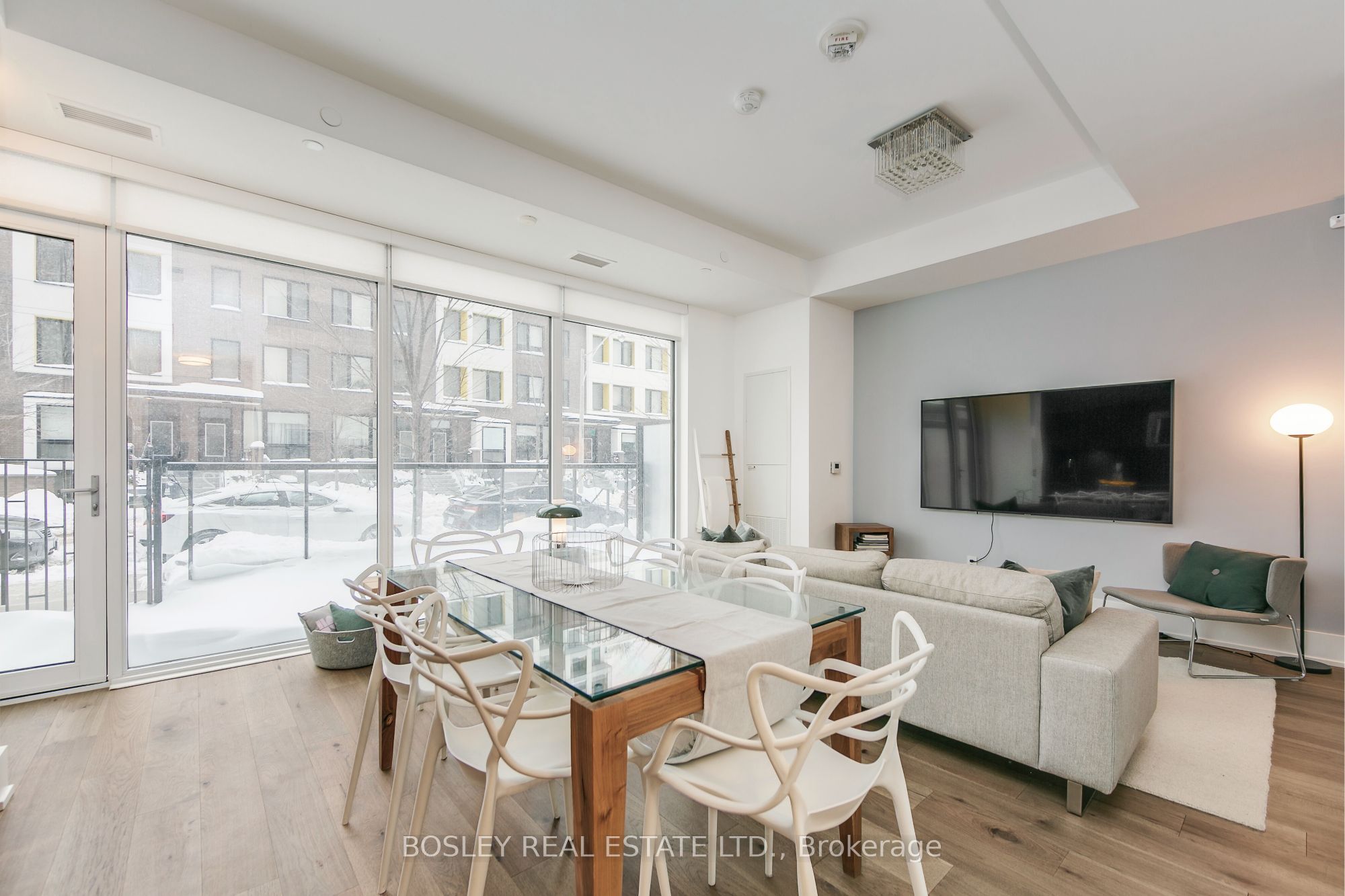 80 Vanauley Street TH112, Toronto, ON M5T 0C9 photo 3