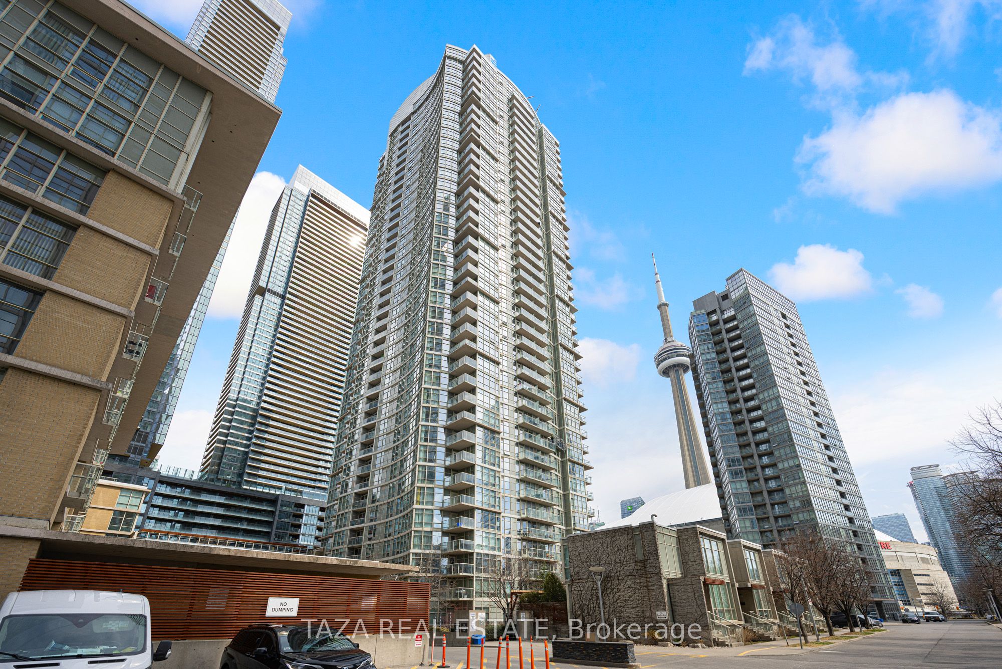 10 Navy Wharf Court 1705, Toronto, ON M5V 3V2