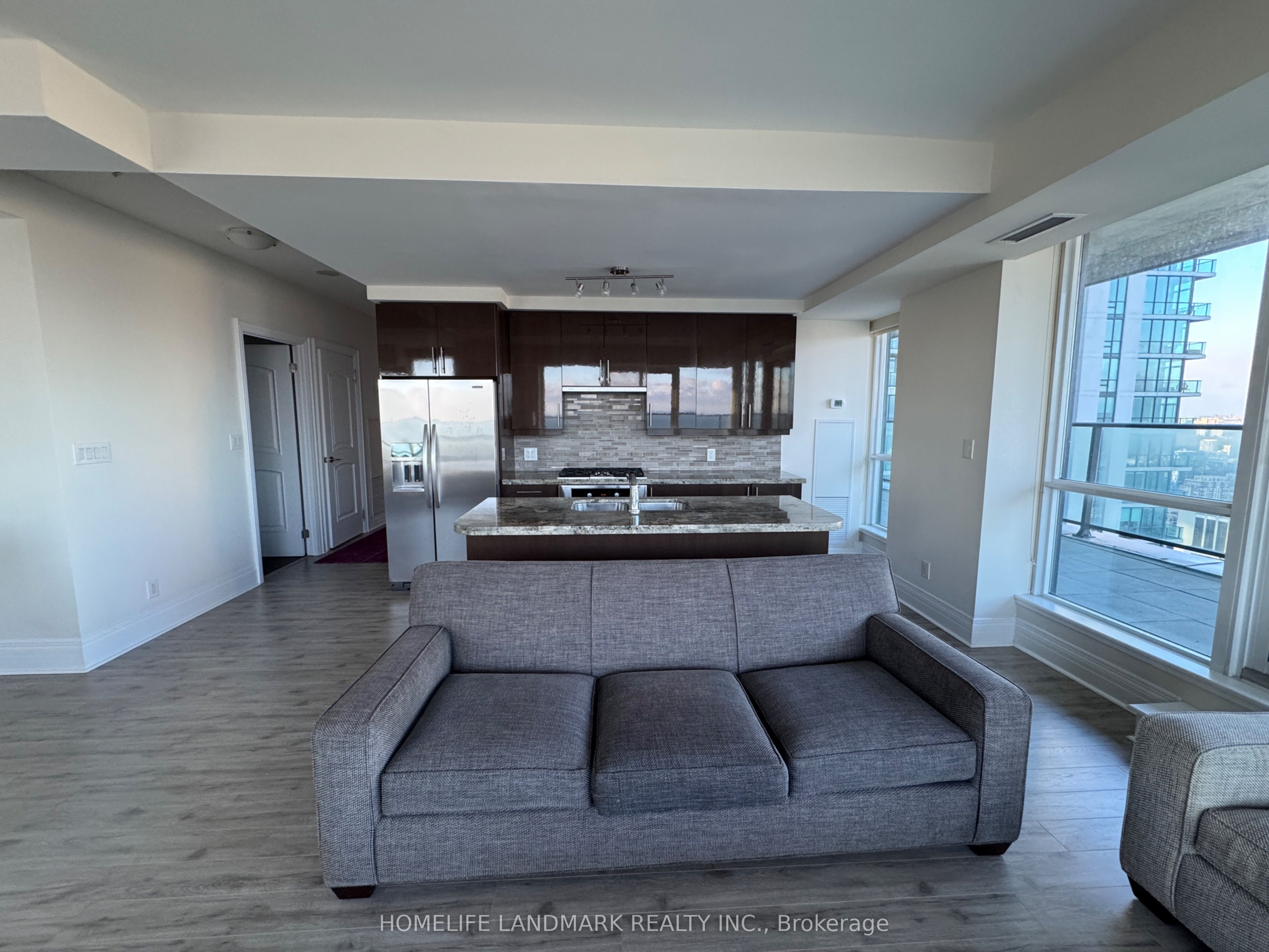 33 Bay Street 4805, Toronto, ON M5J 2Z3 photo 5