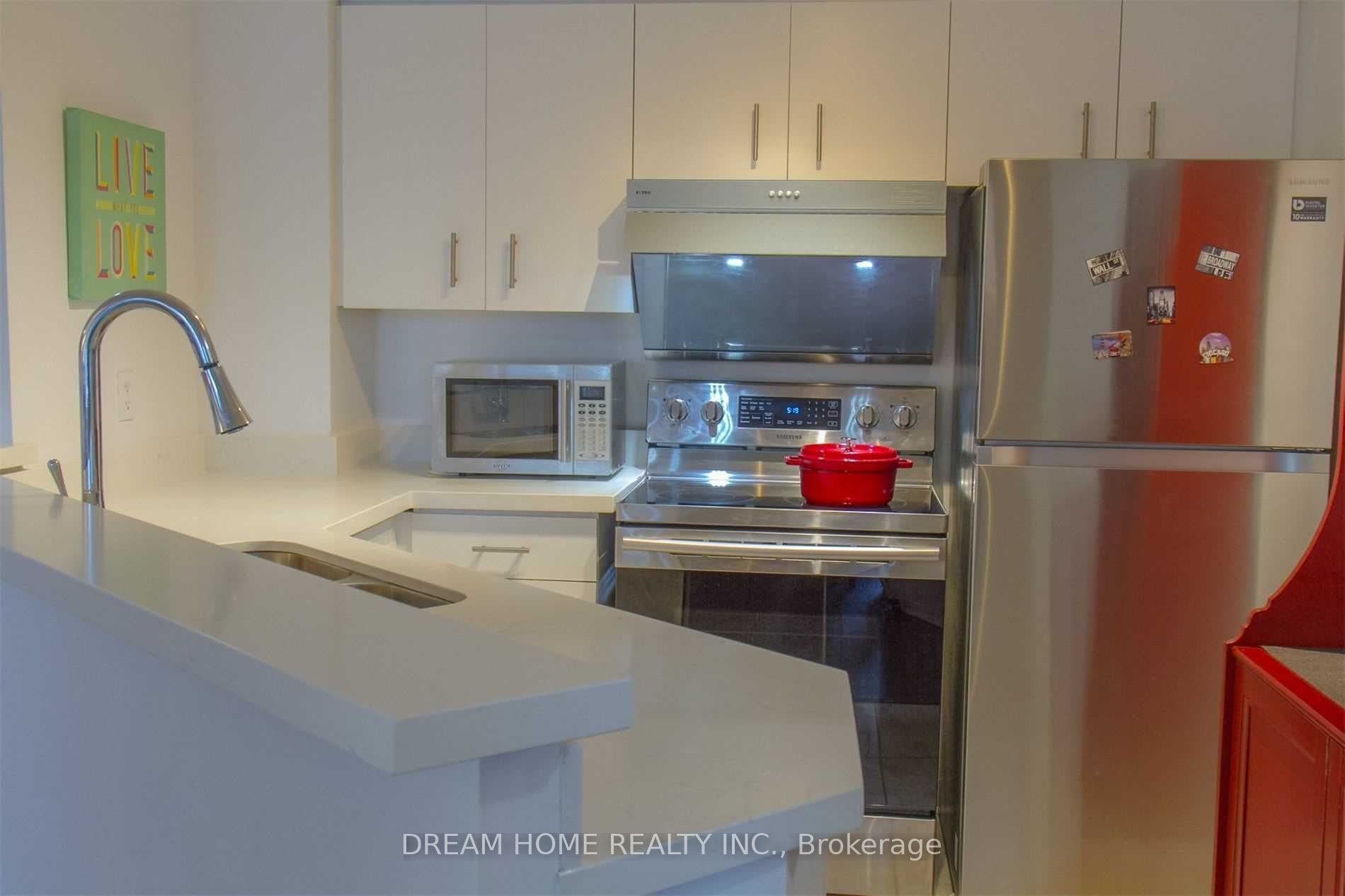 25 Grenville Street 1201, Toronto, ON M4Y 2X5