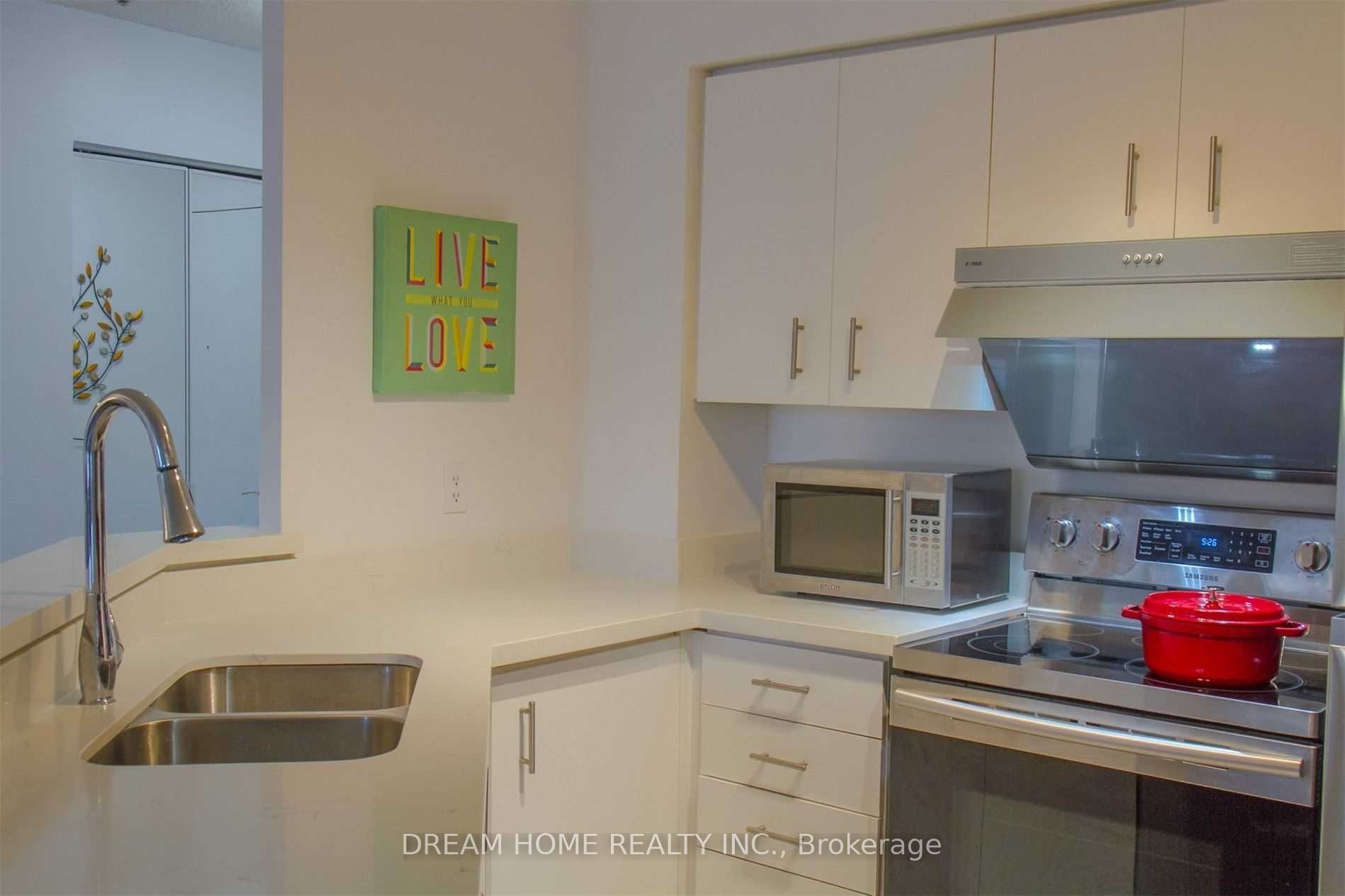 25 Grenville Street 1201, Toronto, ON M4Y 2X5 photo 2