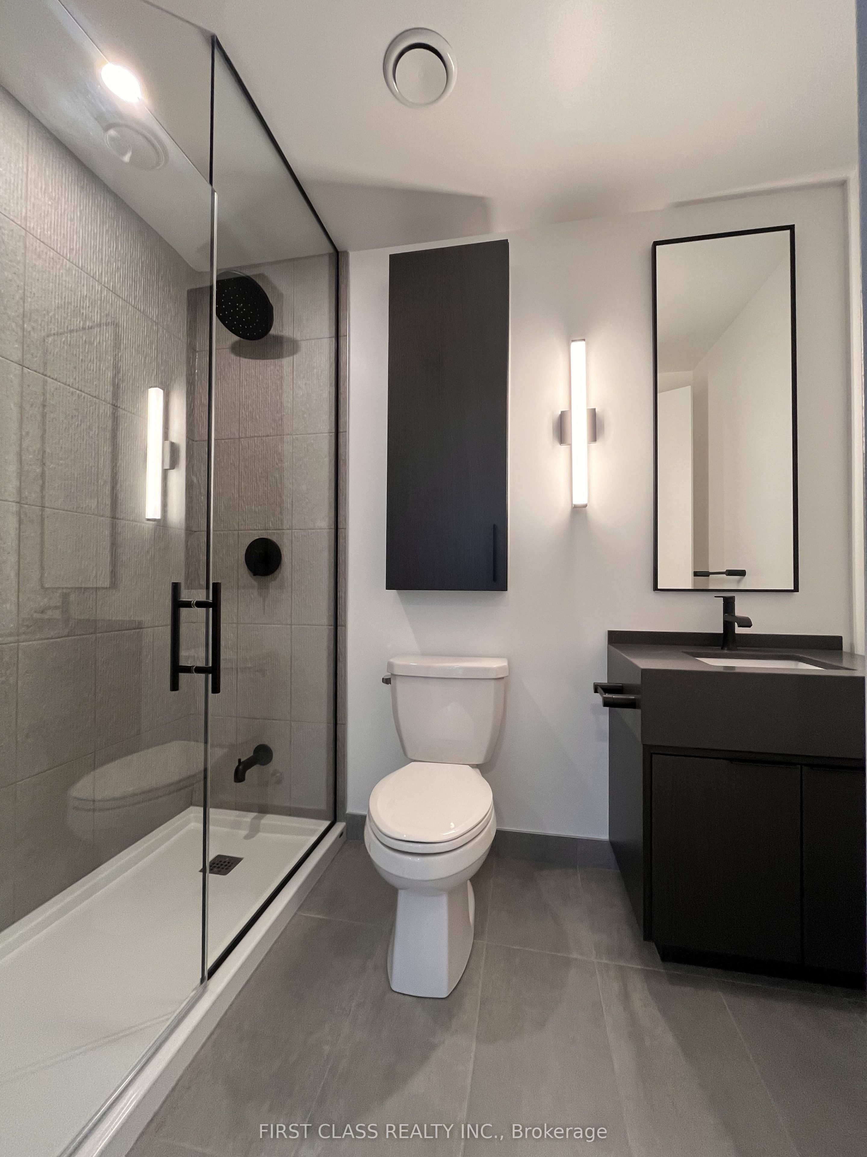91 Montclair Avenue 522, Toronto, ON M5P 0B1 photo 5