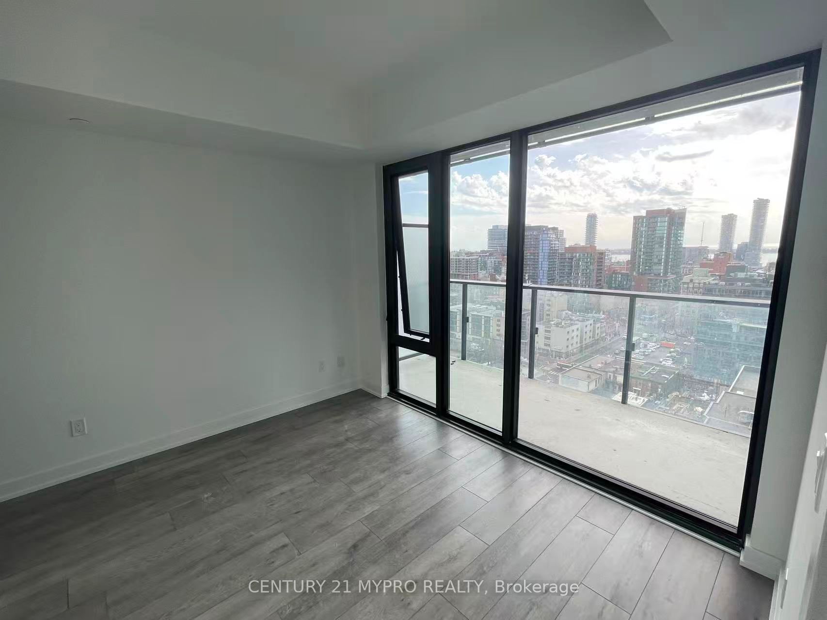47 Mutual Street 1701, Toronto, ON M5B 0C6